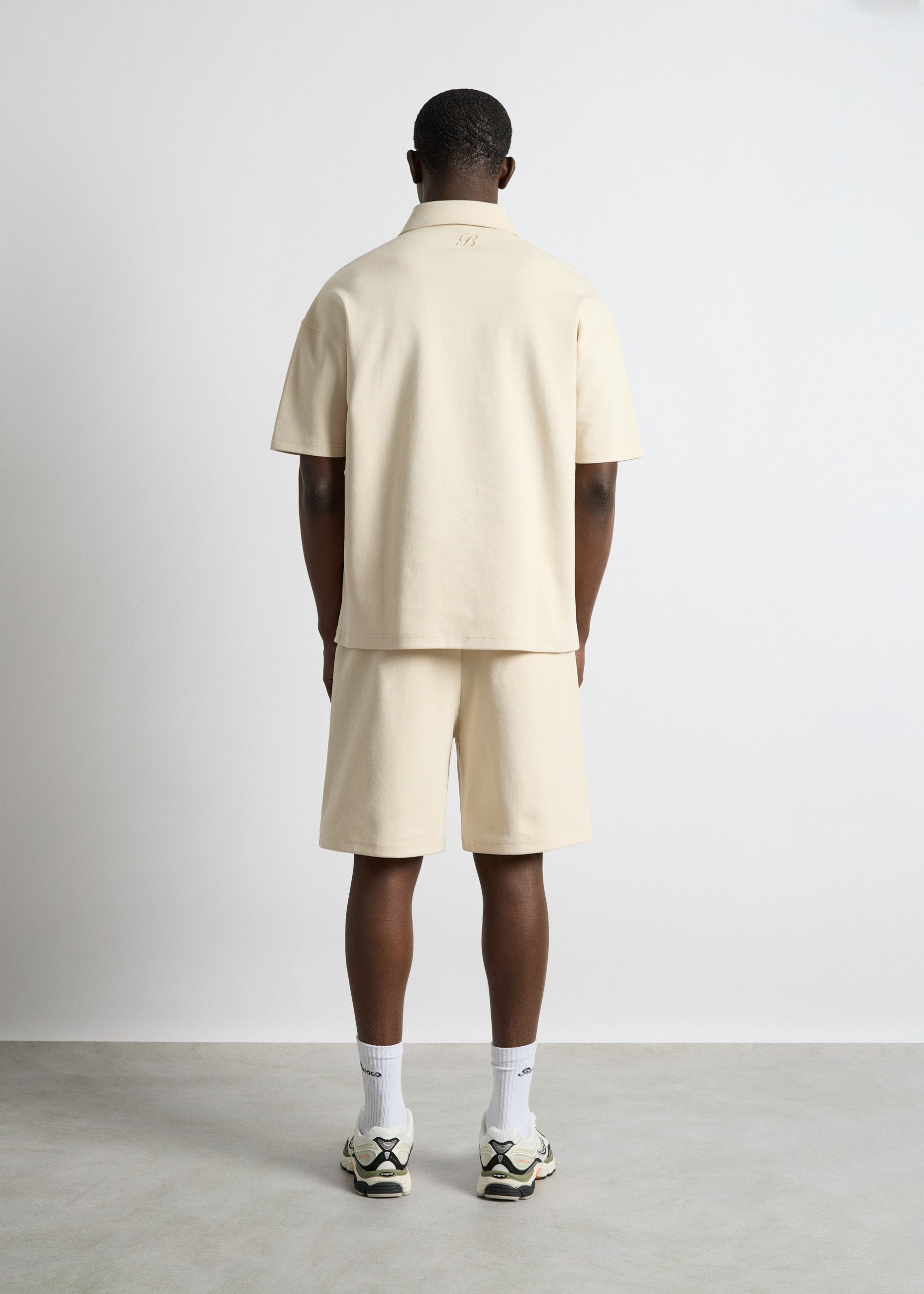 burocs-shorts-sweatshorts-with-seam-beige-relaxed-fit image 6