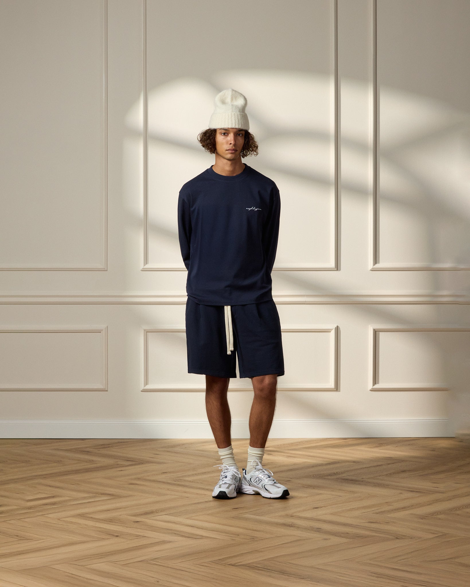 eightyfive-embroidered-longsleeve-navy-100-baumwolle image 4