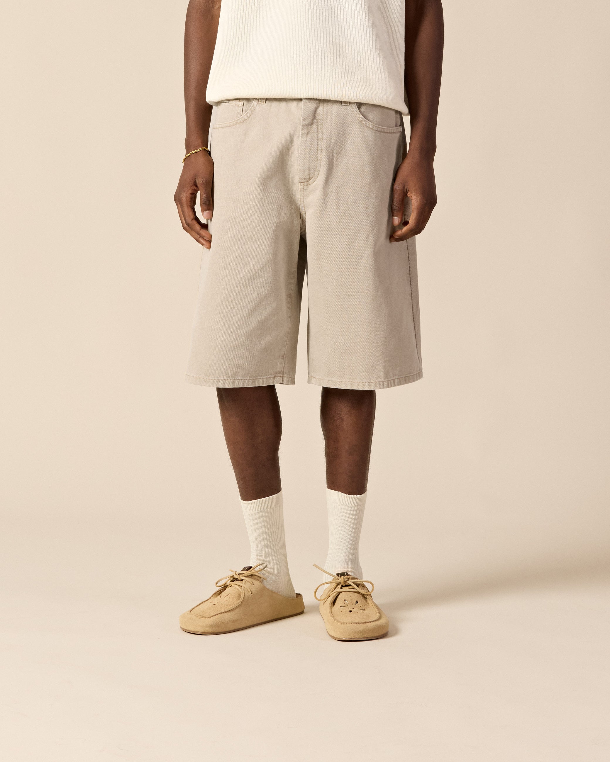 eightyfive-distressed-baggy-jorts-herren-soft-brown-baumwolle image 3