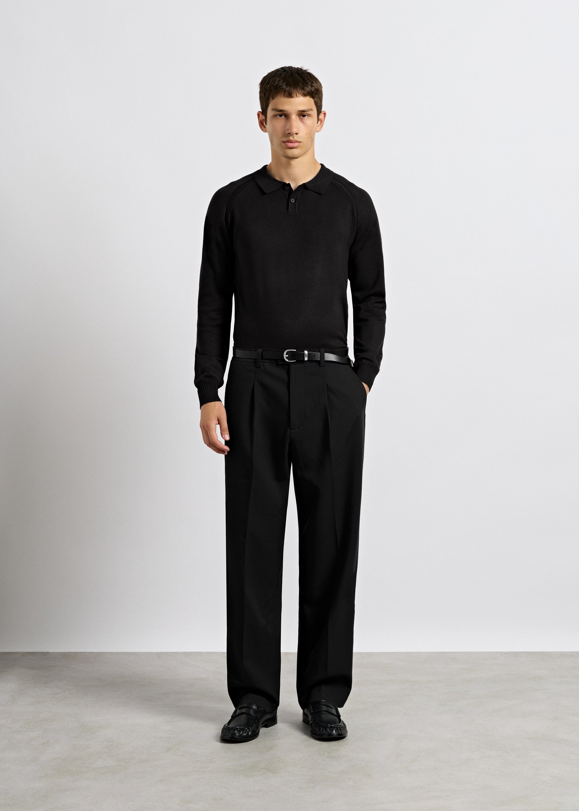 burocs-knitwear-fine-knit-polo-sweater-schwarz-feinstrick image 4