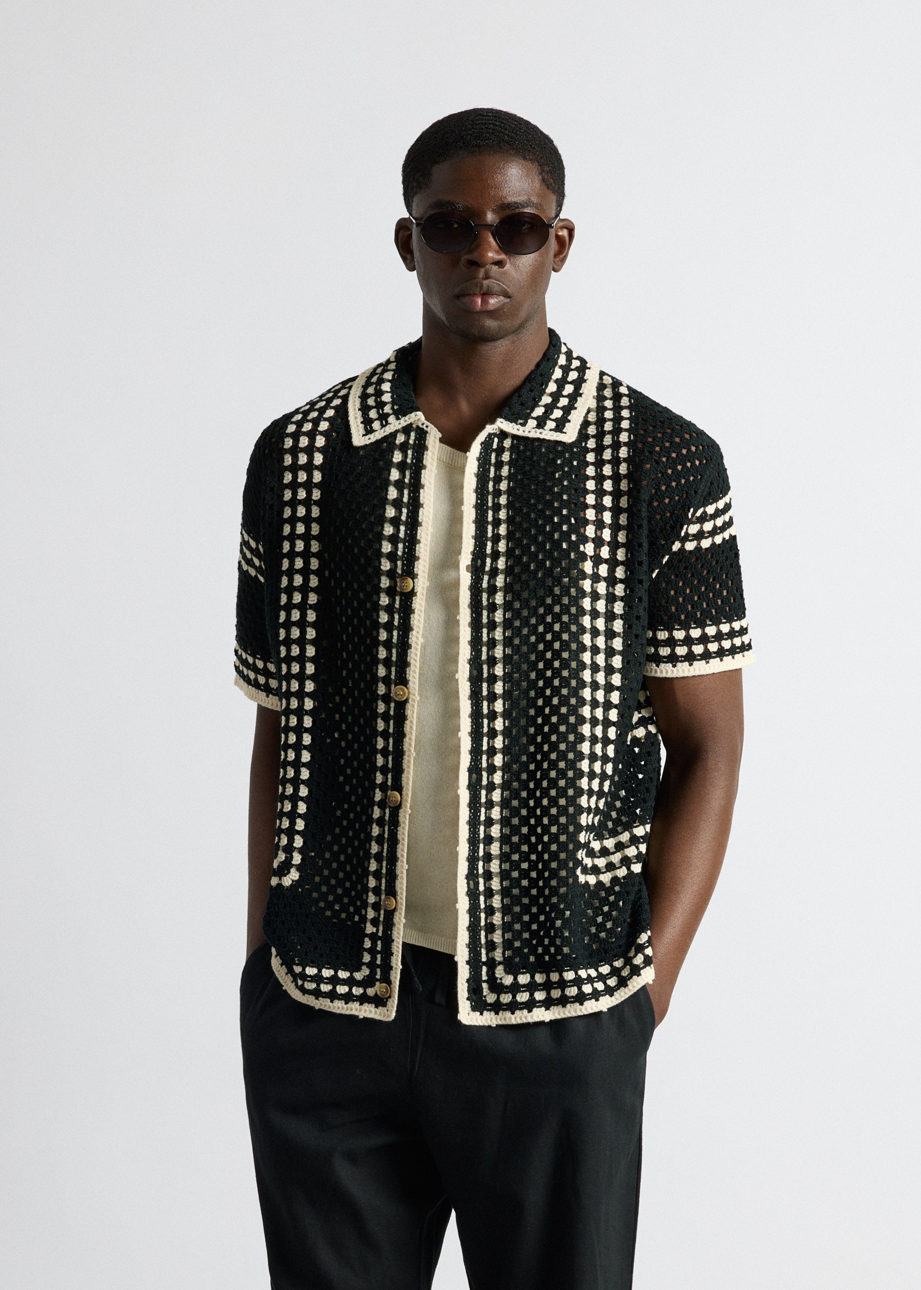 burocs-crochet-bicolor-shirt-herren-shirt-schwarz-oversize image 4