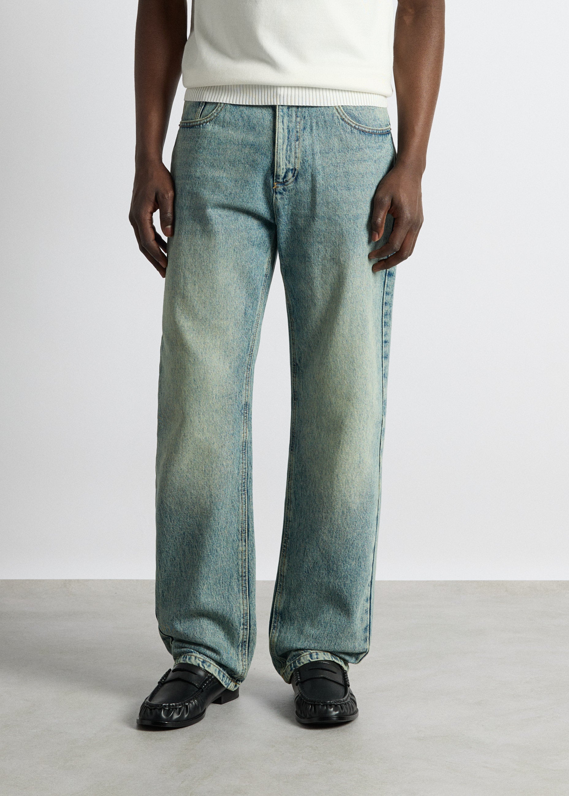 burocs-denim-john-straight-jeans-patina-blue-straight-fit image 3