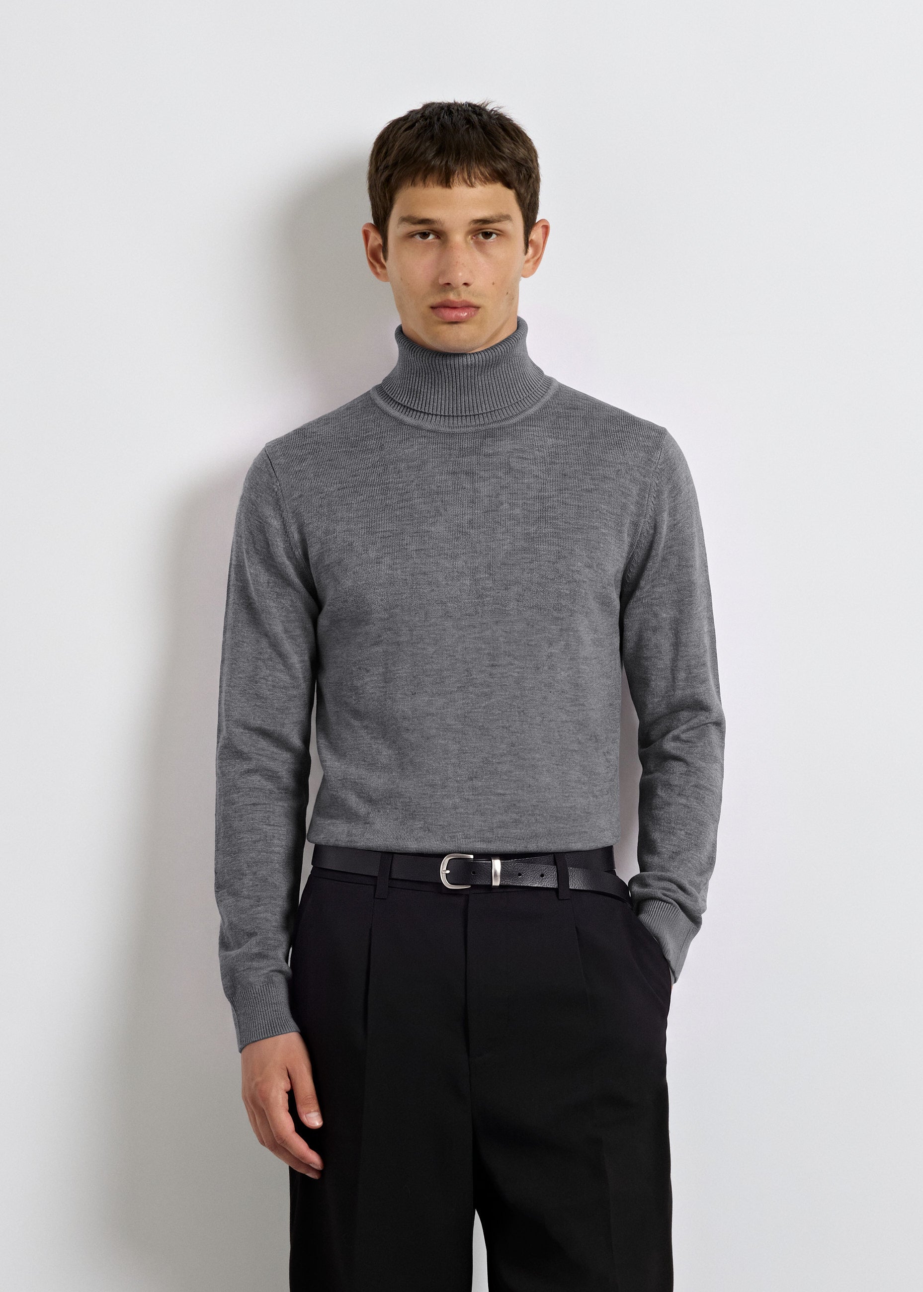 burocs-fine-knit-turtleneck-pullover-herren-grey-viskose image 3