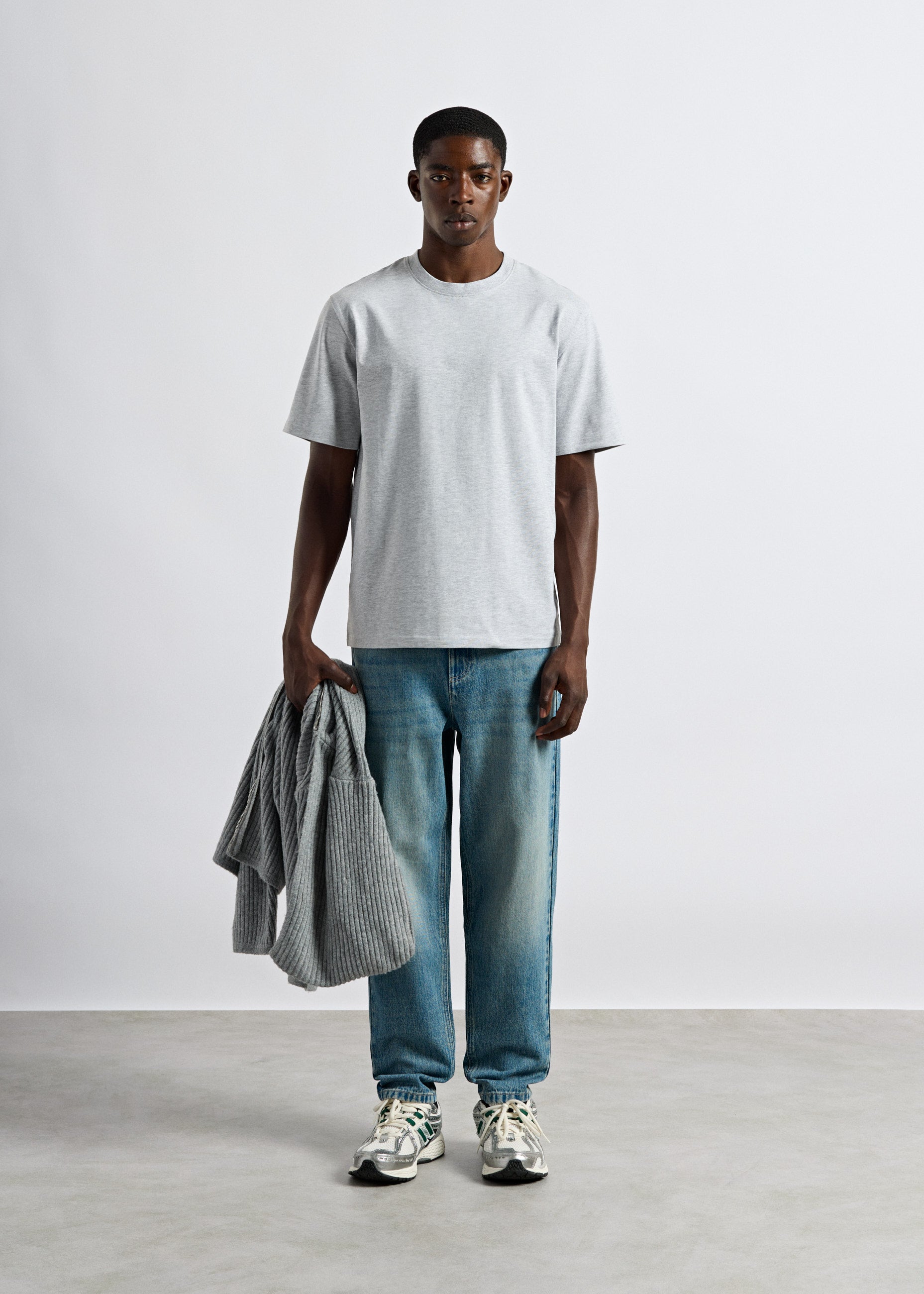 burocs-denim-matteo-tapered-jeans-washed-indigo-blue image 4