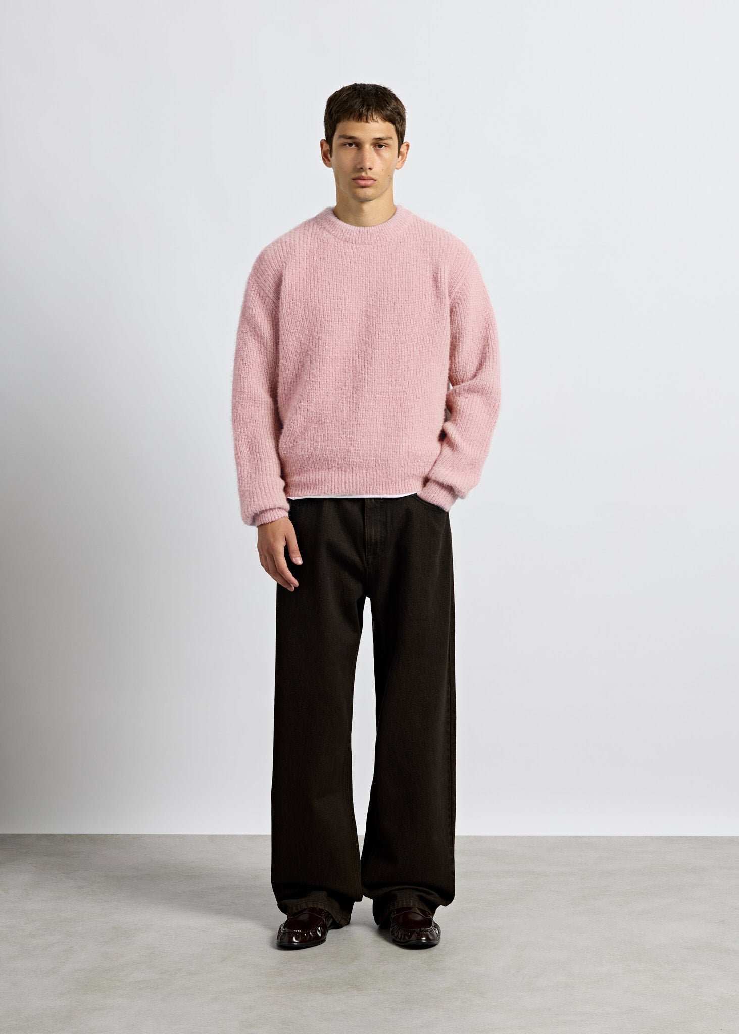 burocs-fuzzy-knit-crewneck-pullover-rosa-m image 4