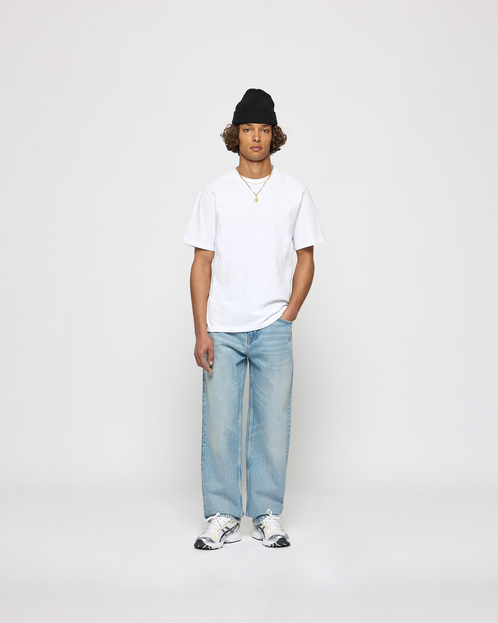 eightyfive-bottoms-baggy-denim-jeans-light-wash-blue image 3