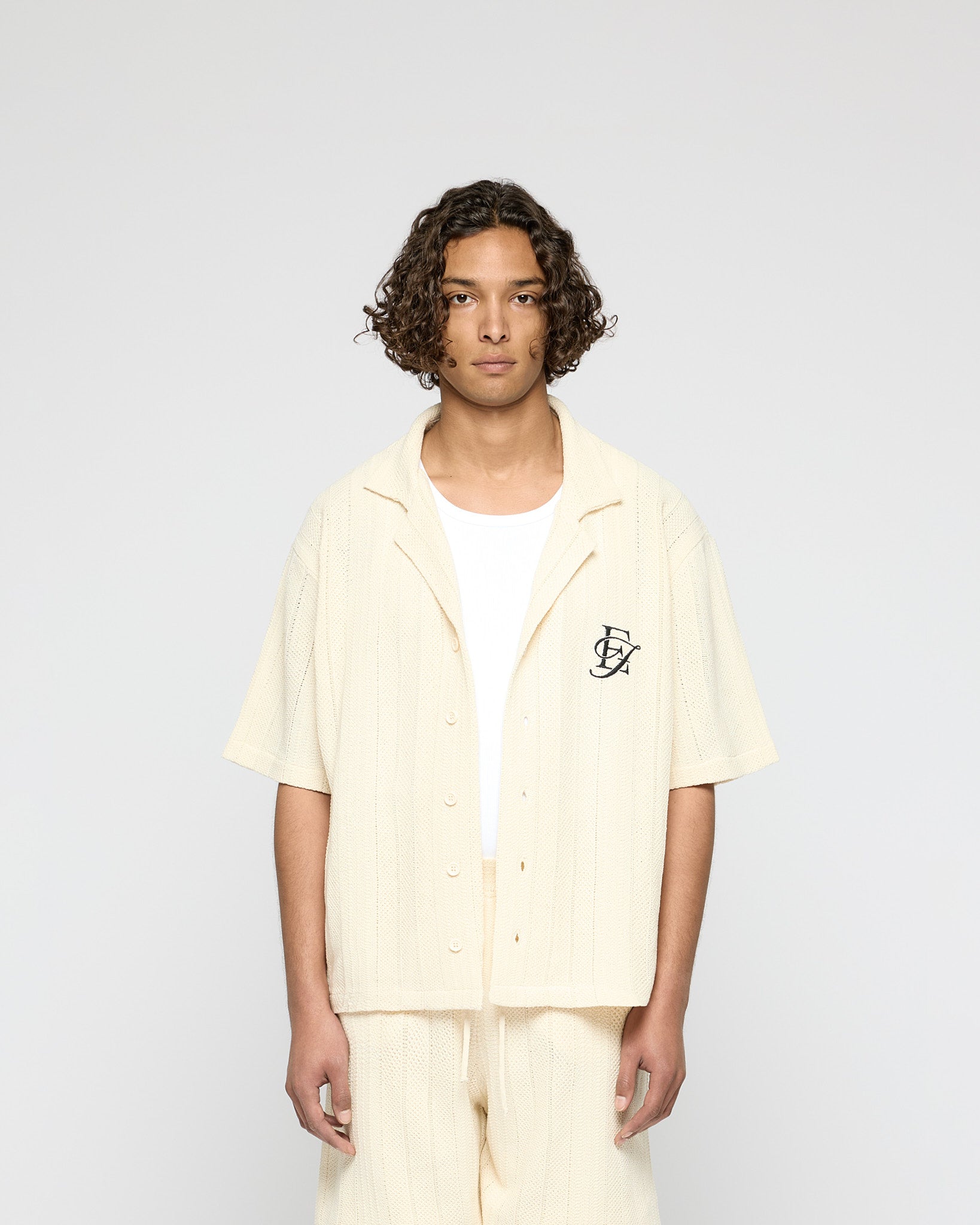 eightyfive-embroidered-knit-shirt-strickshirt-off-white-stickerei image 2