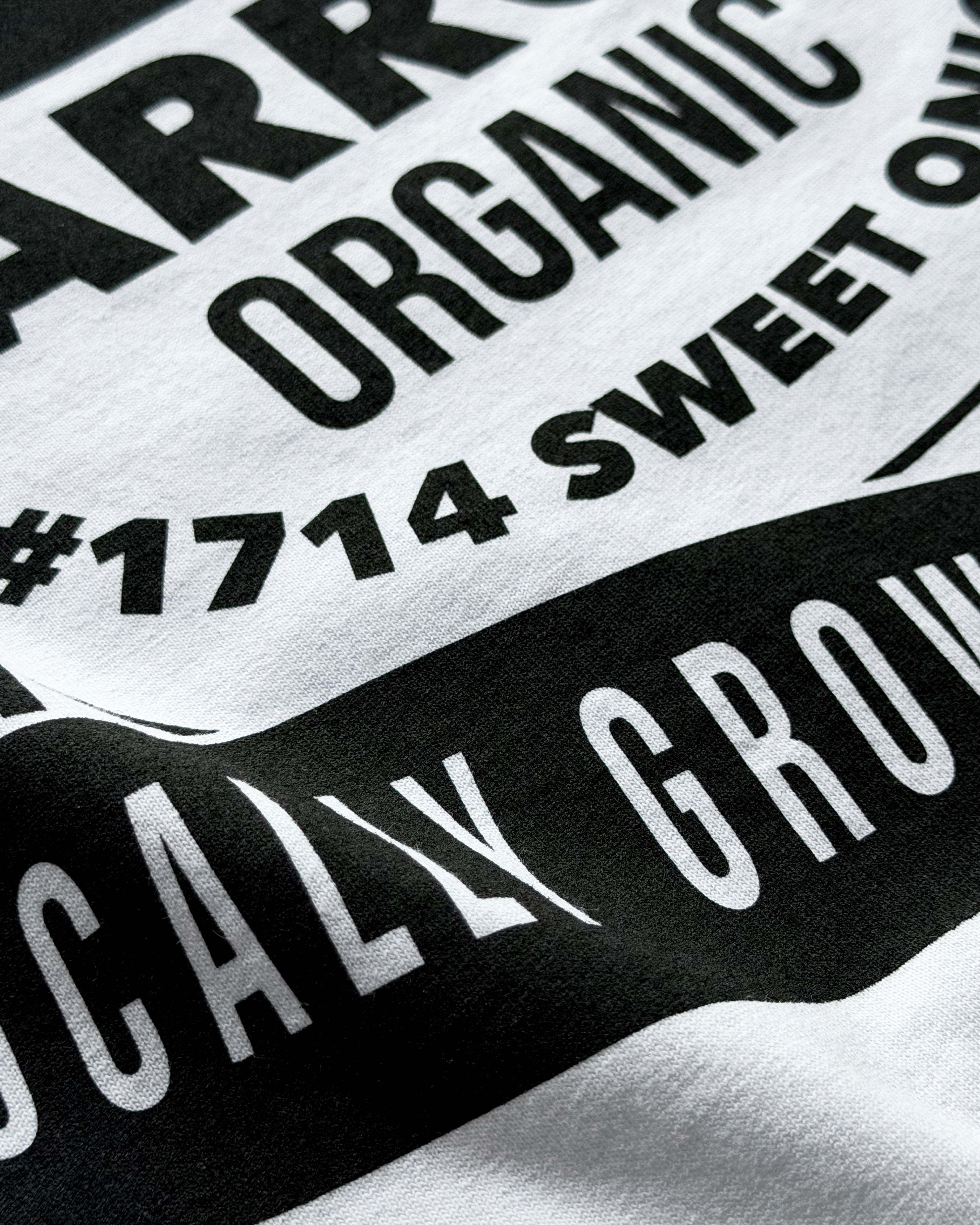 carrots-locally-grown-tee-t-shirt-herren-wei image 3