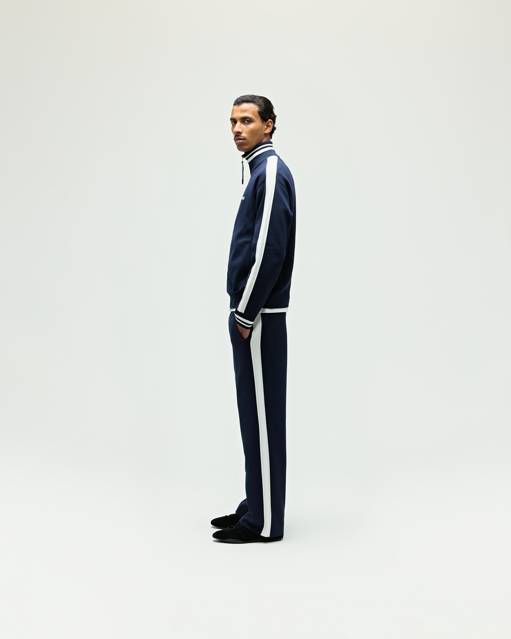 eightyfive-knit-trackjacket-jacke-navy-stehkragen image 5