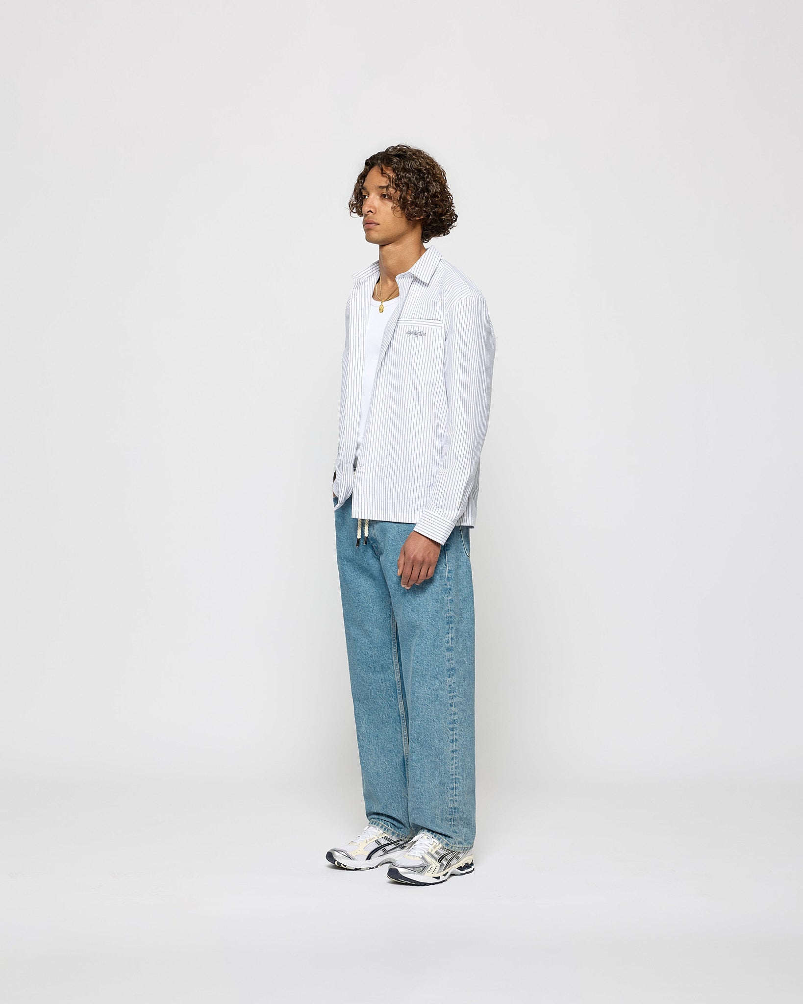 eightyfive-longsleeve-striped-shirt-white-striped-regular-fit image 5