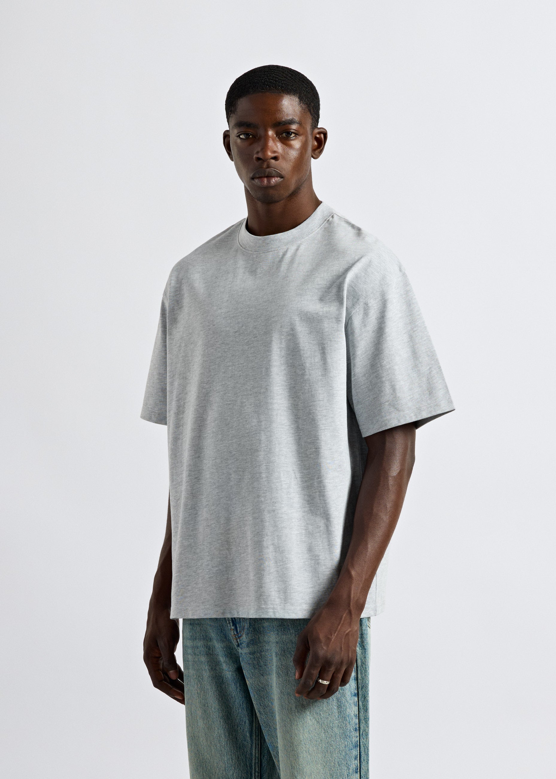 burocs-oversize-t-shirt-herren-t-shirt-ash-grey-stickerei image 3