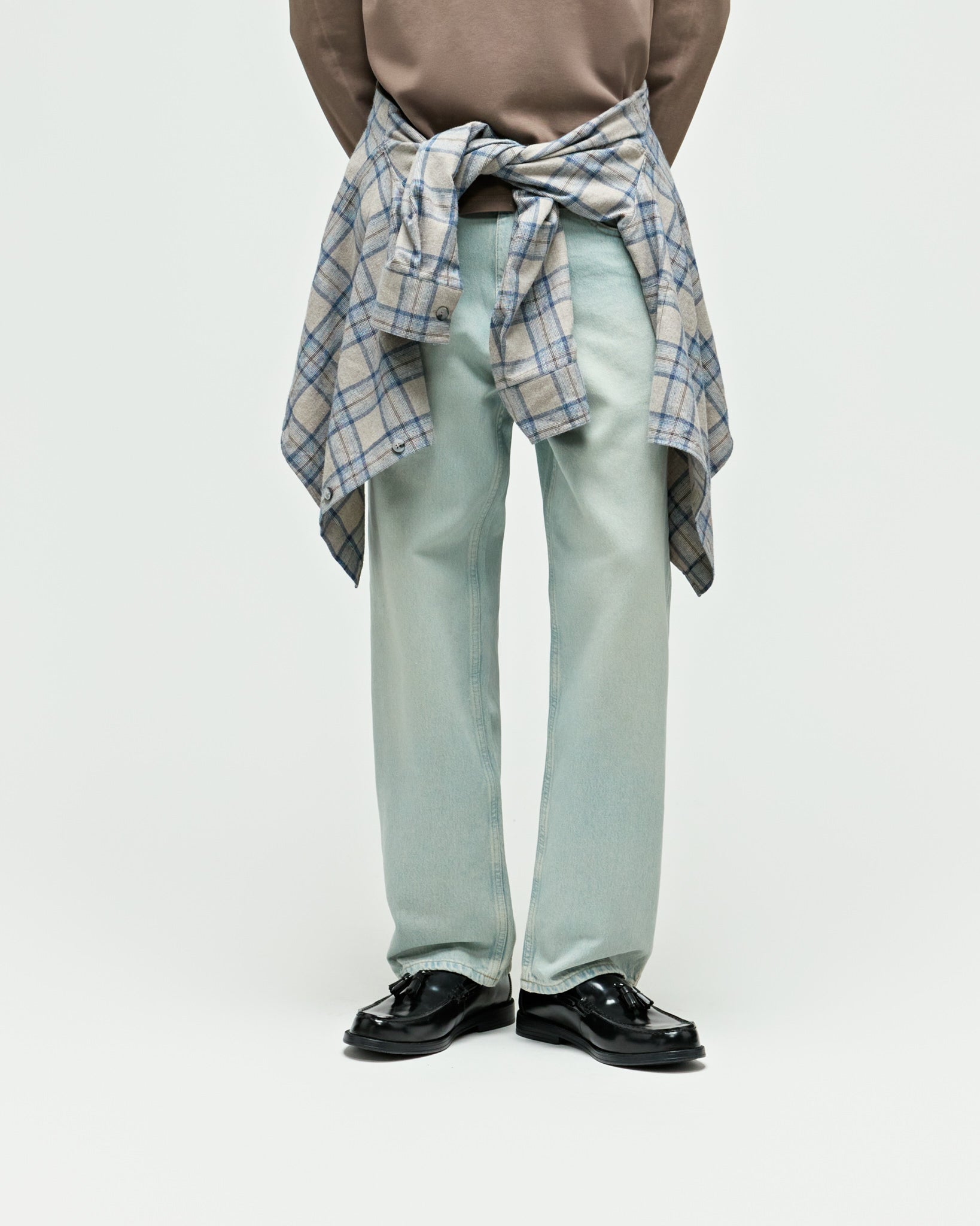 eightyfive-signature-straight-denim-jeans-island-blue-cropped image 3