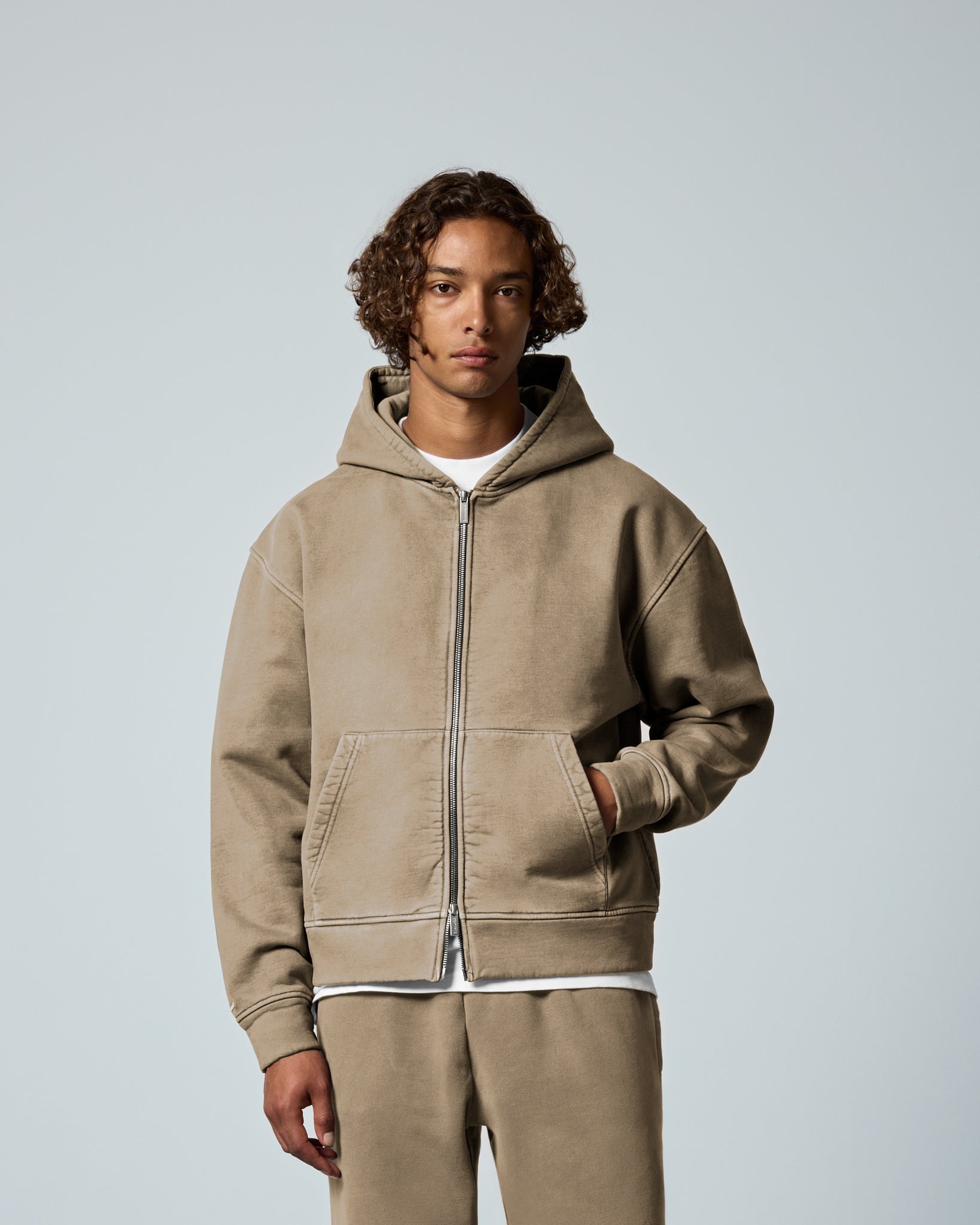 eightyfive-tops-signature-heavy-zip-hoodie-washed-taupe-490gsm image 3