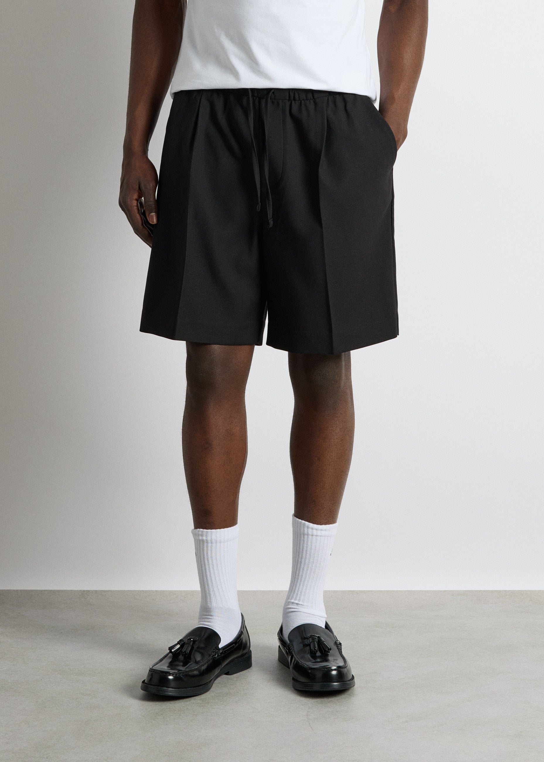 burocs-shorts-loose-drawstring-shorts-black-tunnelzug image 4