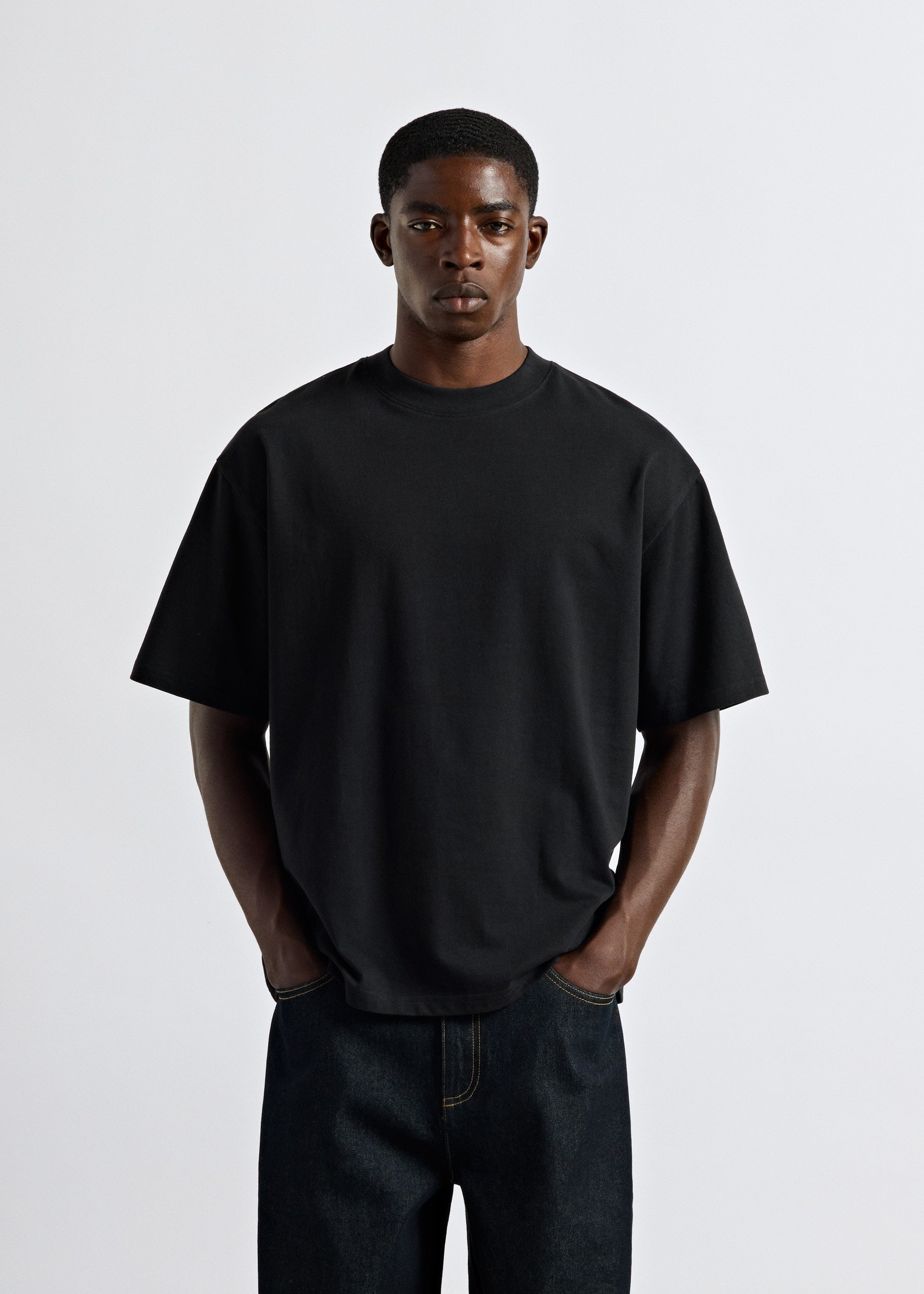 burocs-t-shirts-oversized-basic-t-shirt-black-stickerei image 3