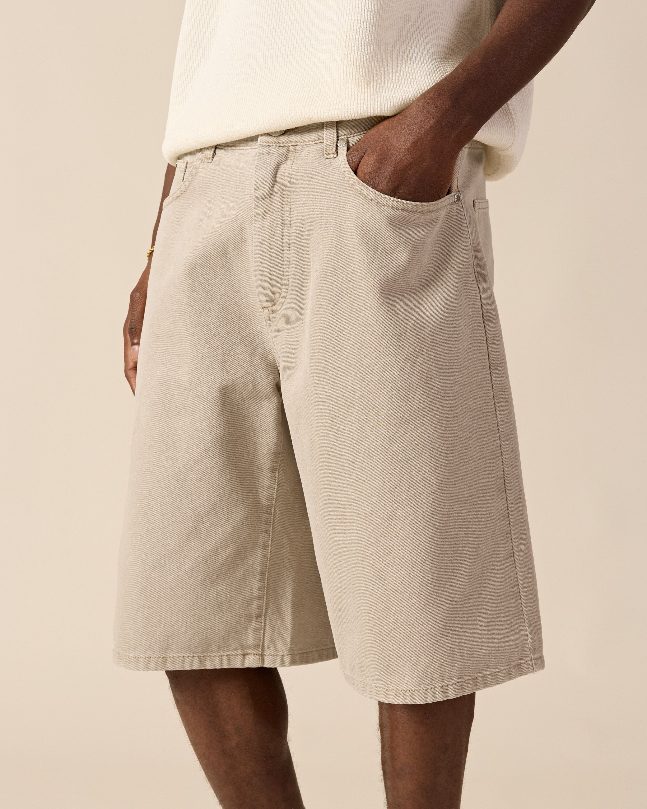 eightyfive-distressed-baggy-jorts-herren-soft-brown-baumwolle image 6