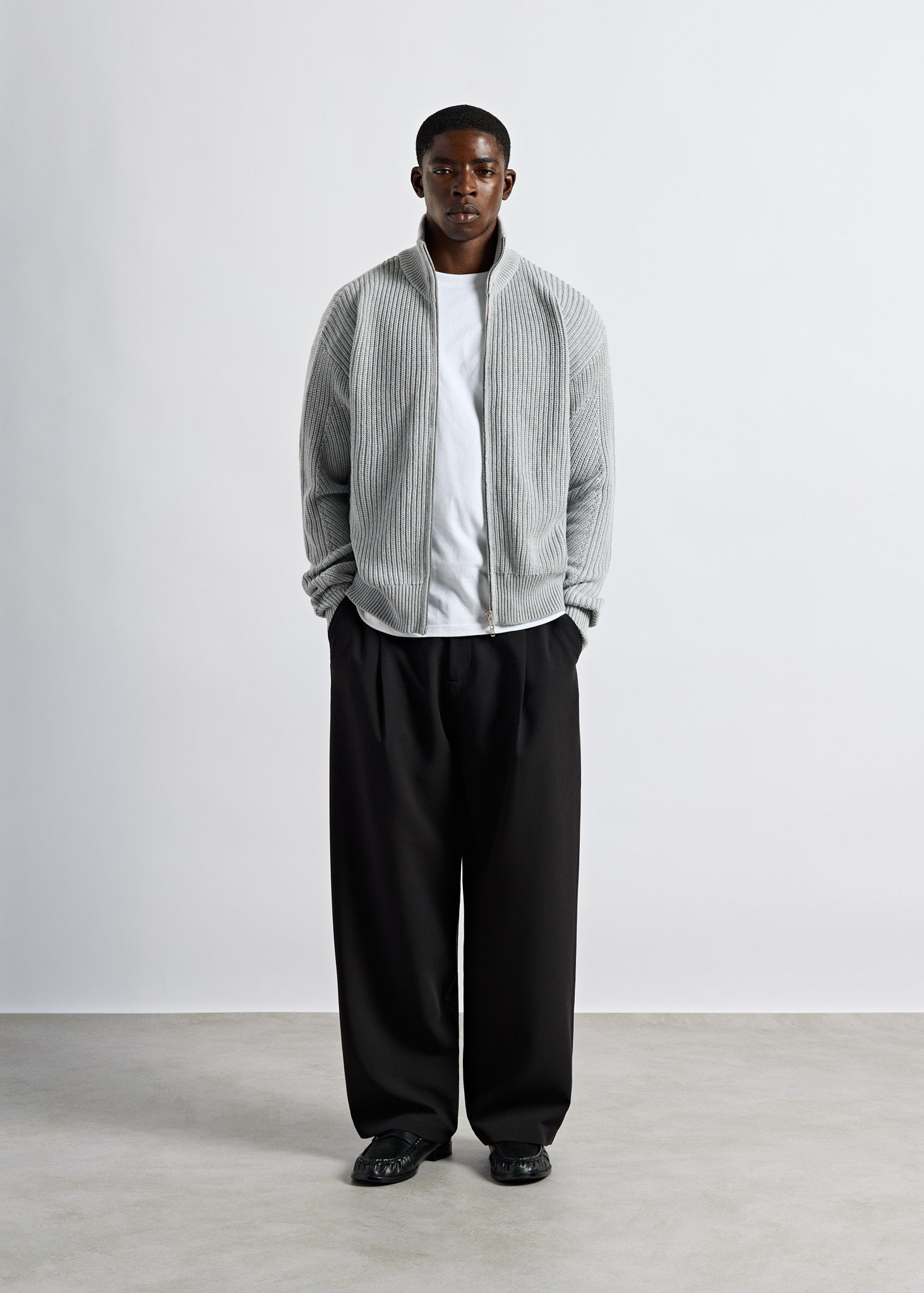 burocs-chunky-knit-zip-jacket-grey-melange-grobstrick image 4