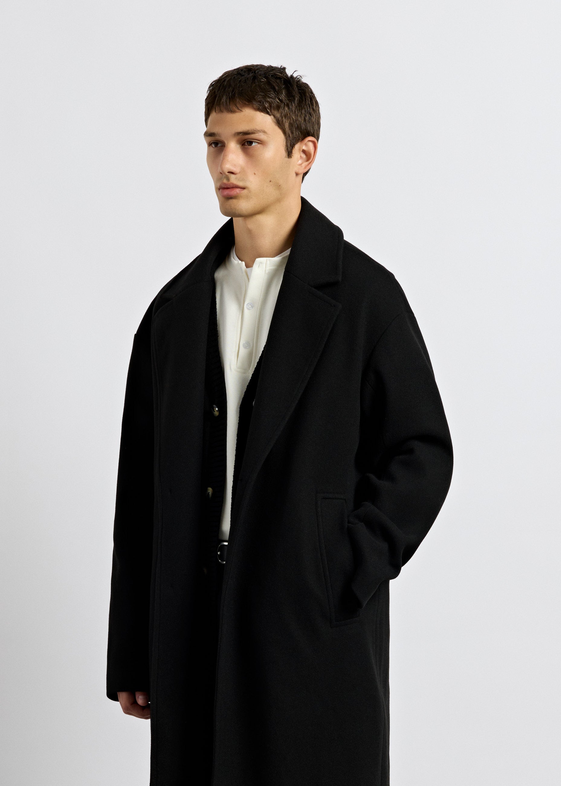 burocs-oversize-coat-mantel-black-revers-wolle-oversized image 3