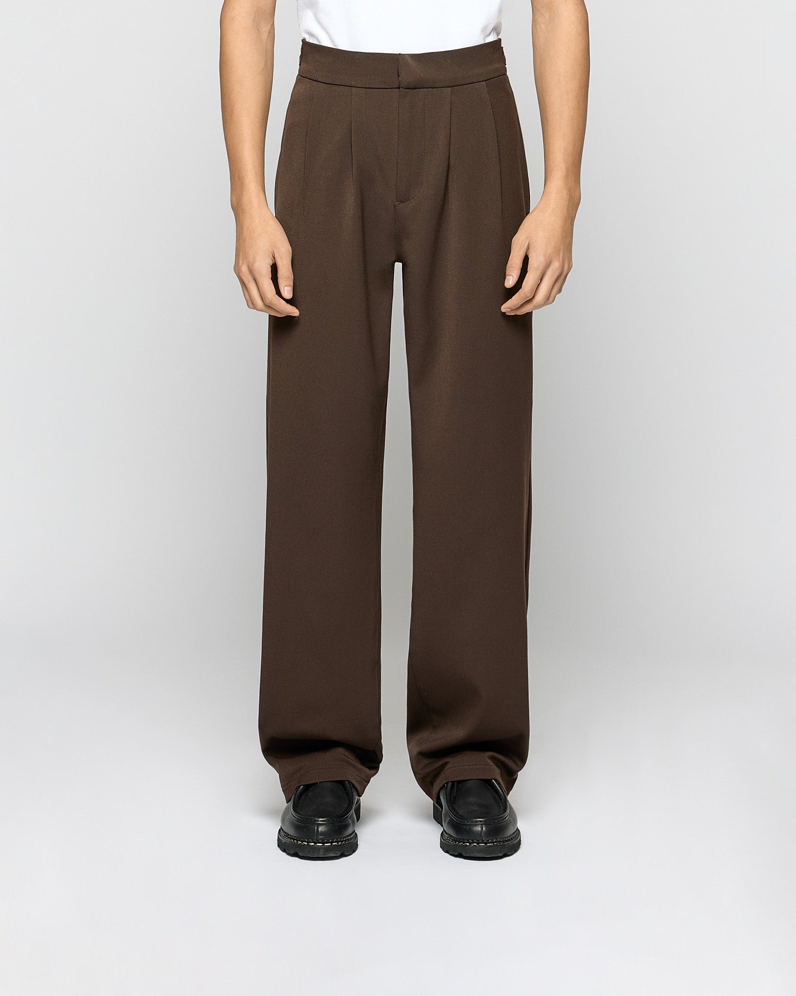 eightyfive-bottoms-pleated-regular-tailored-pants-v2-stoffhose-brown image 2