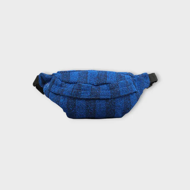 le-fix-pulsar-bauchtasche-blau-schwarz-wolle-kvadrat image 1