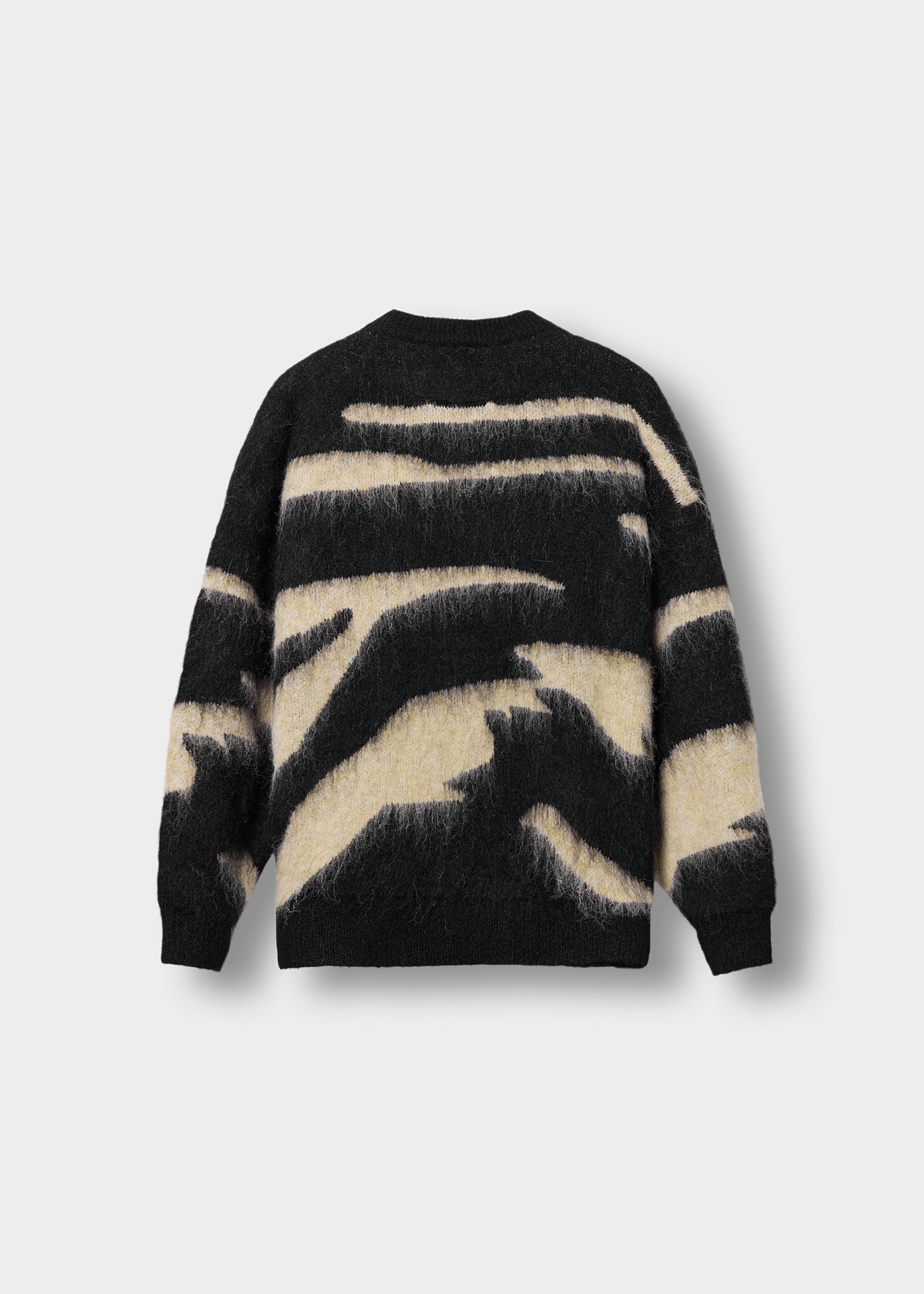 burocs-hairy-monochrome-knit-sweater-black-oversize image 5