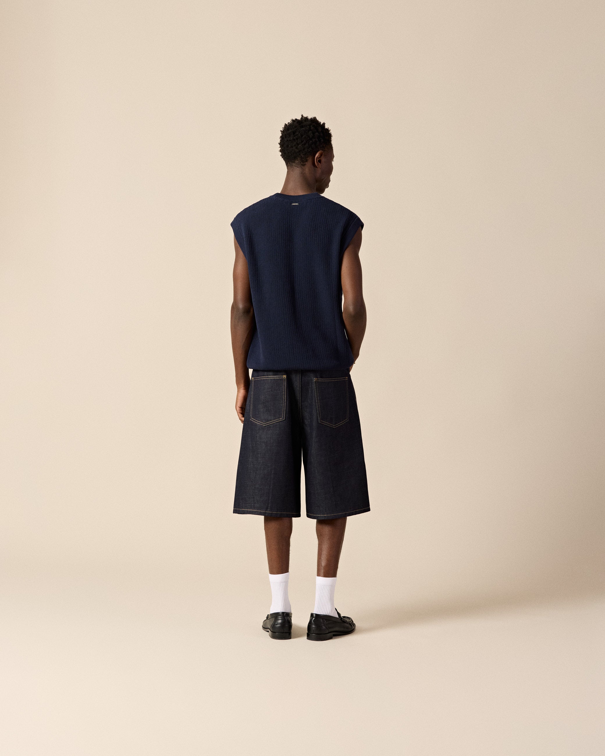 eightyfive-knit-tanktop-navy-oversized-fit image 5