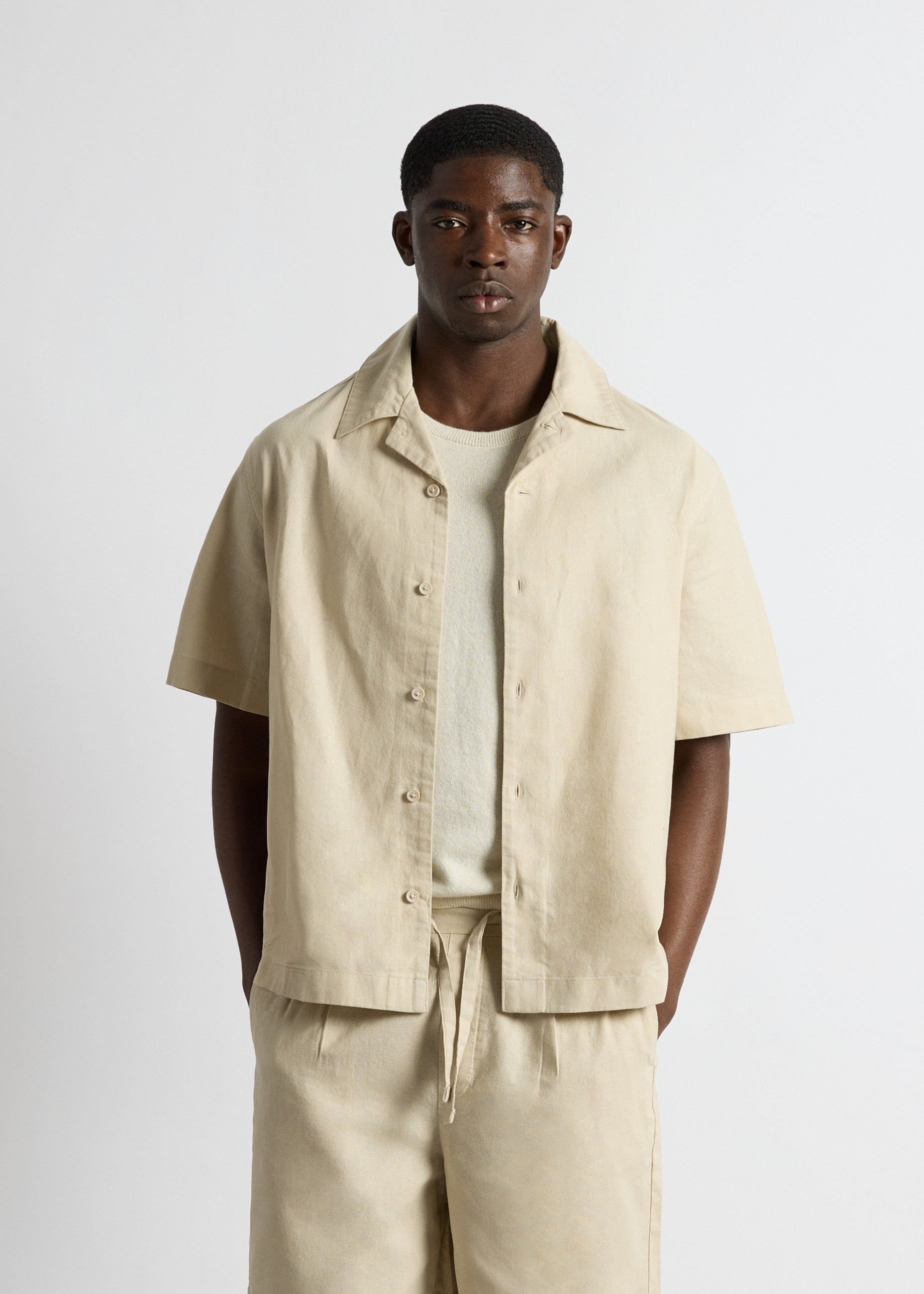 burocs-shirts-linen-blend-short-sleeve-shirt-beige image 4