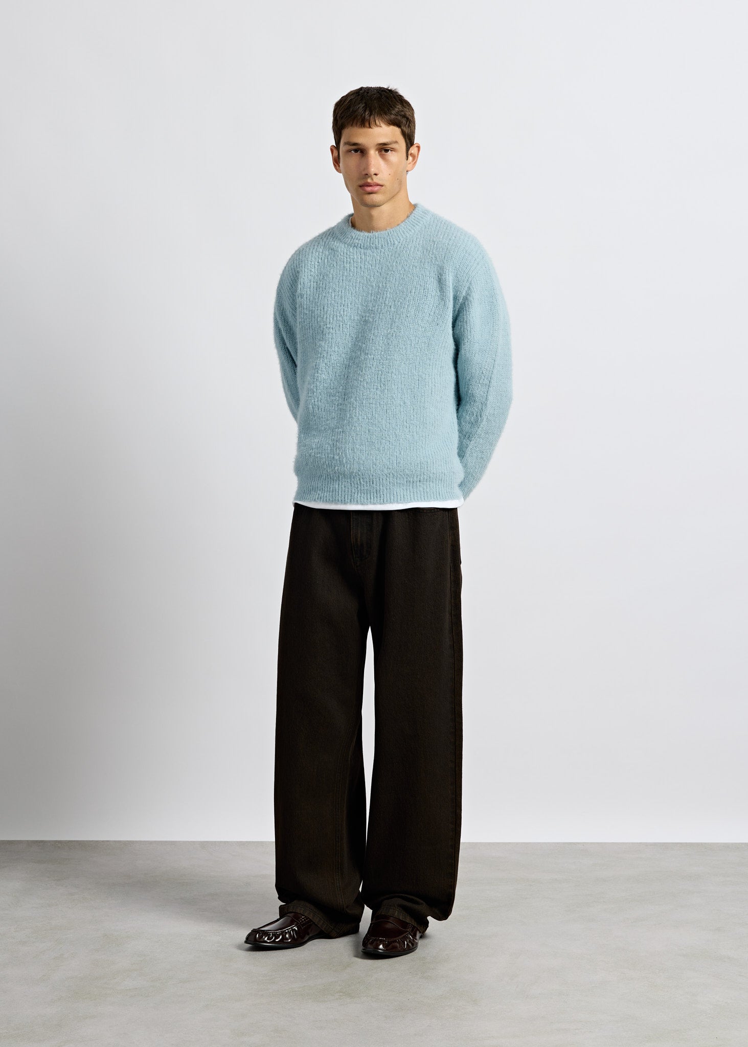 burocs-fuzzy-knit-crewneck-baby-blue-oversize-strick image 4