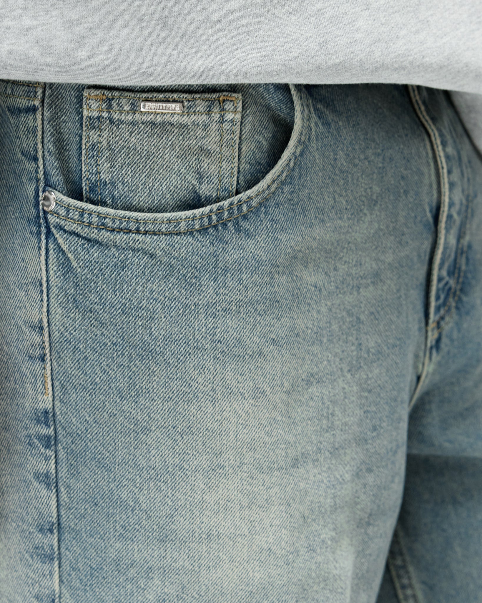 eightyfive-relaxed-denim-jeans-azure-blue-baumwolle image 7