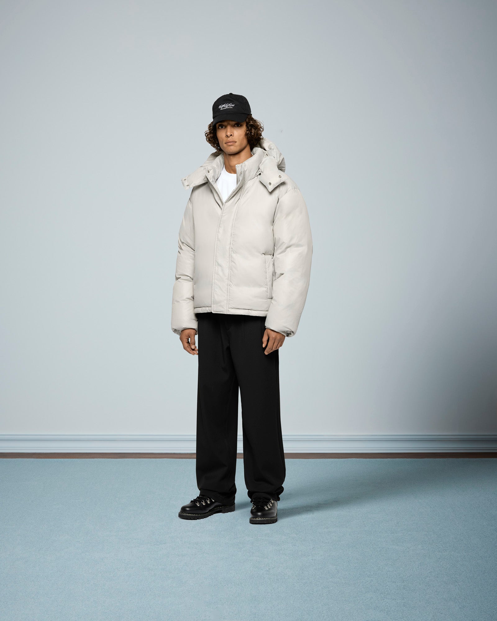 eightyfive-glossed-puffer-jacket-v3-light-grey-daunen image 6