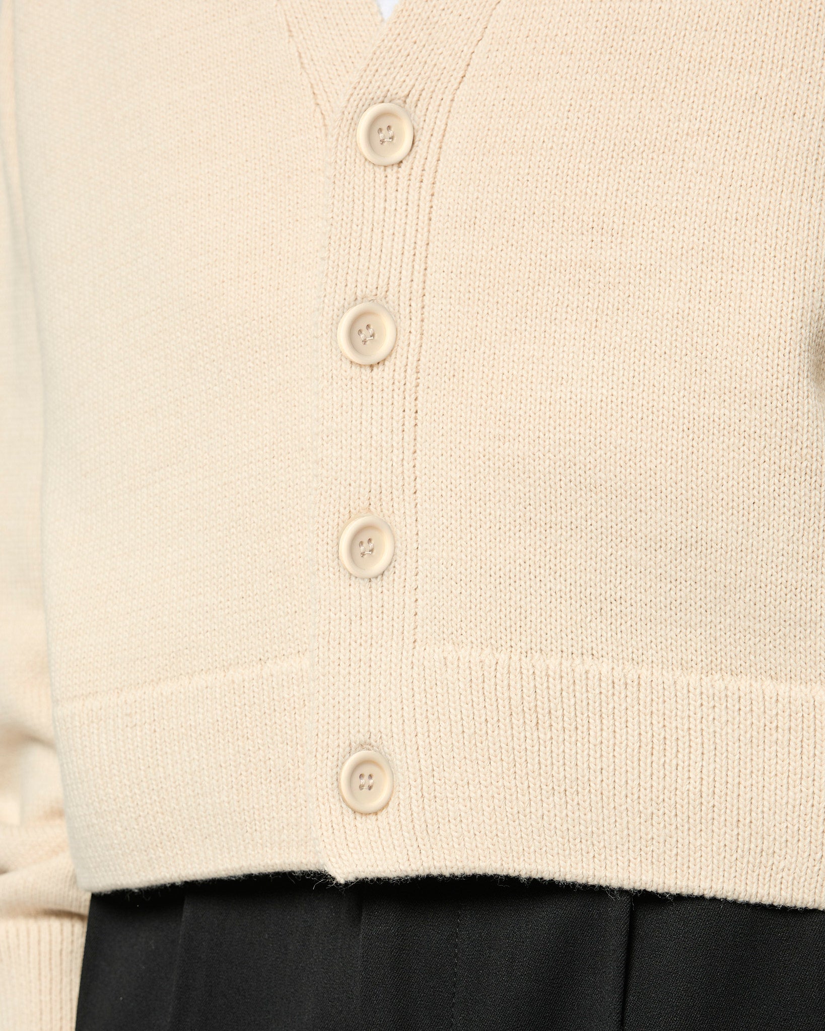 eightyfive-tops-wool-knitted-cardigan-beige-wolle image 6