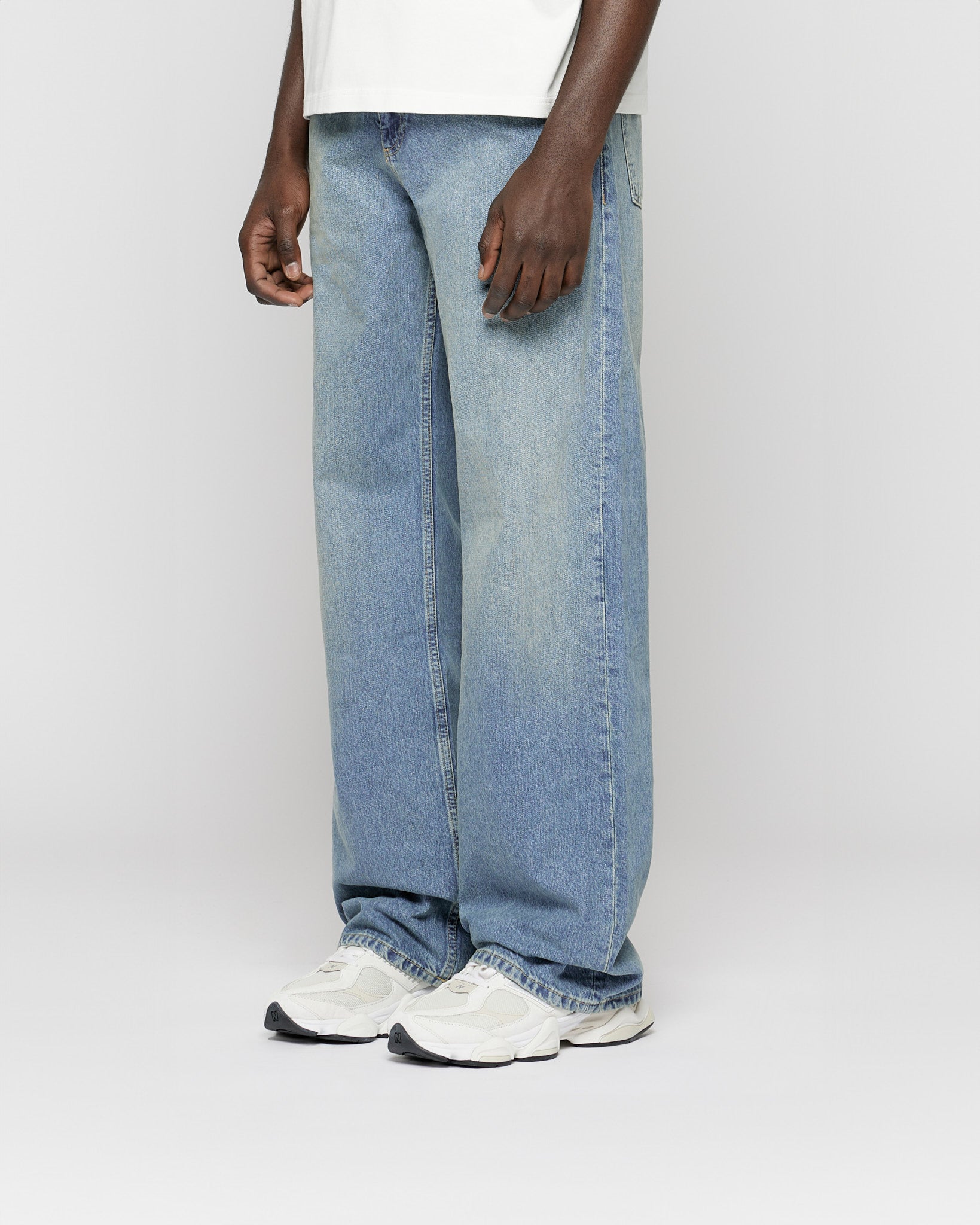 eightyfive-loose-denim-jeans-aqua-blue-100-baumwolle image 4