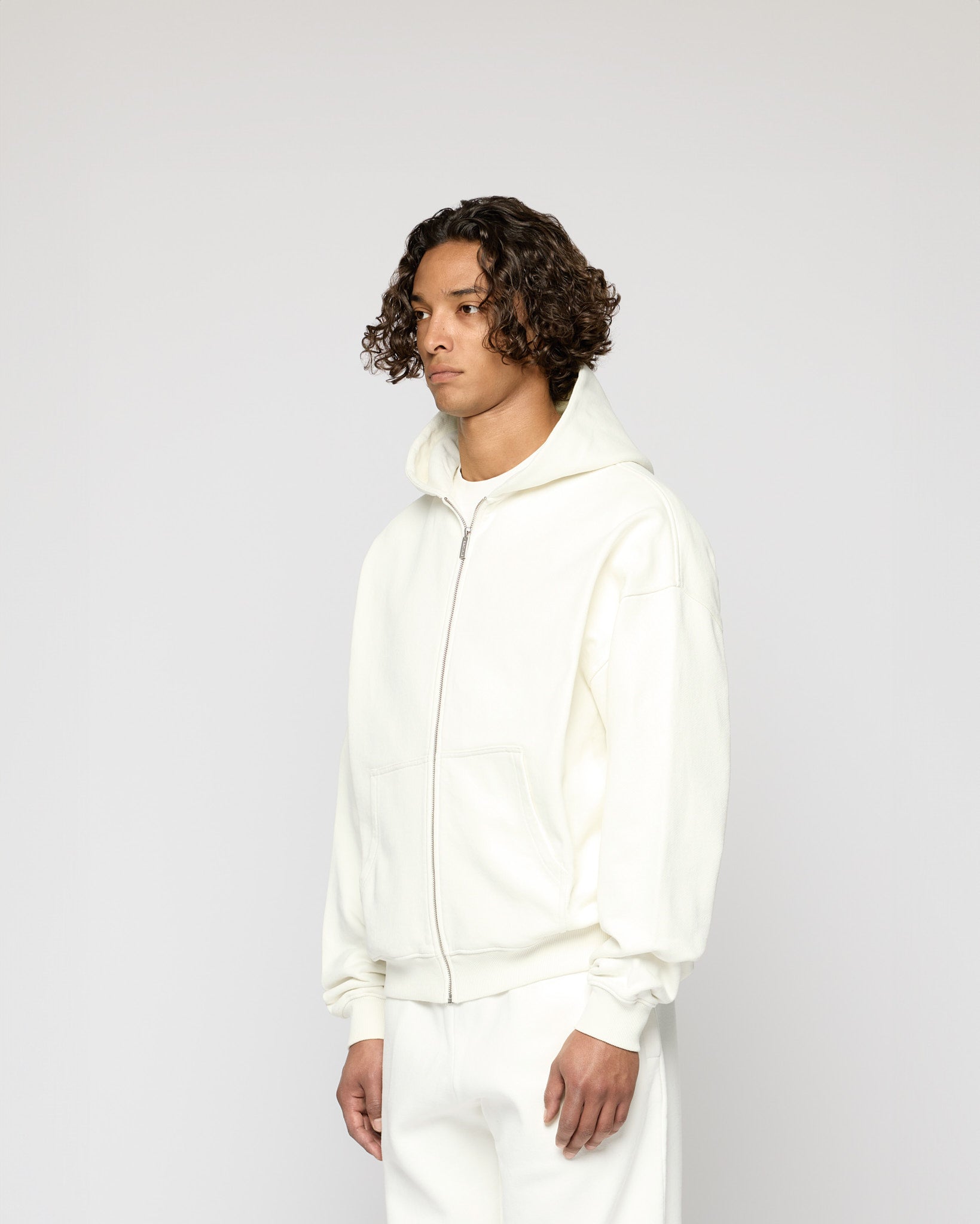 eightyfive-tops-signature-zip-hoodie-herren-off-white image 3