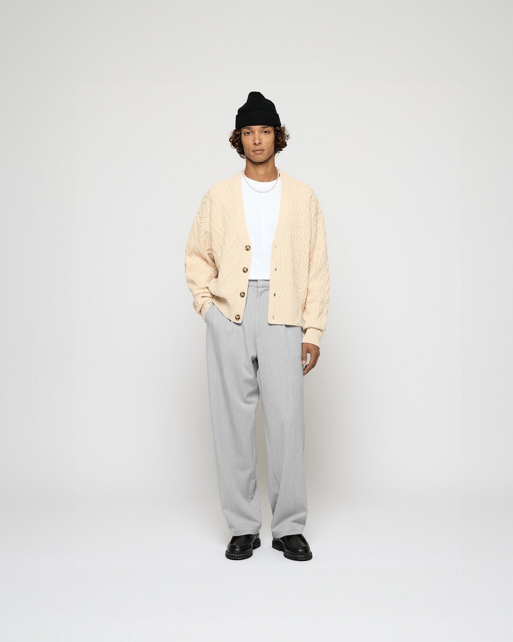 eightyfive-wool-asymmetric-cardigan-beige-wolle image 3