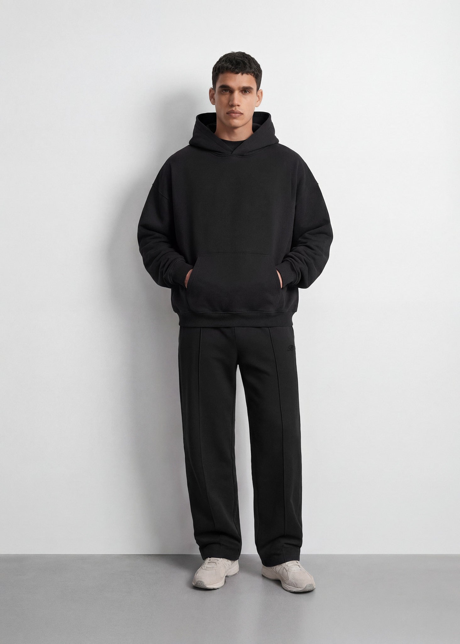 burocs-basic-hoodie-kapuzenpullover-schwarz-oversized image 5