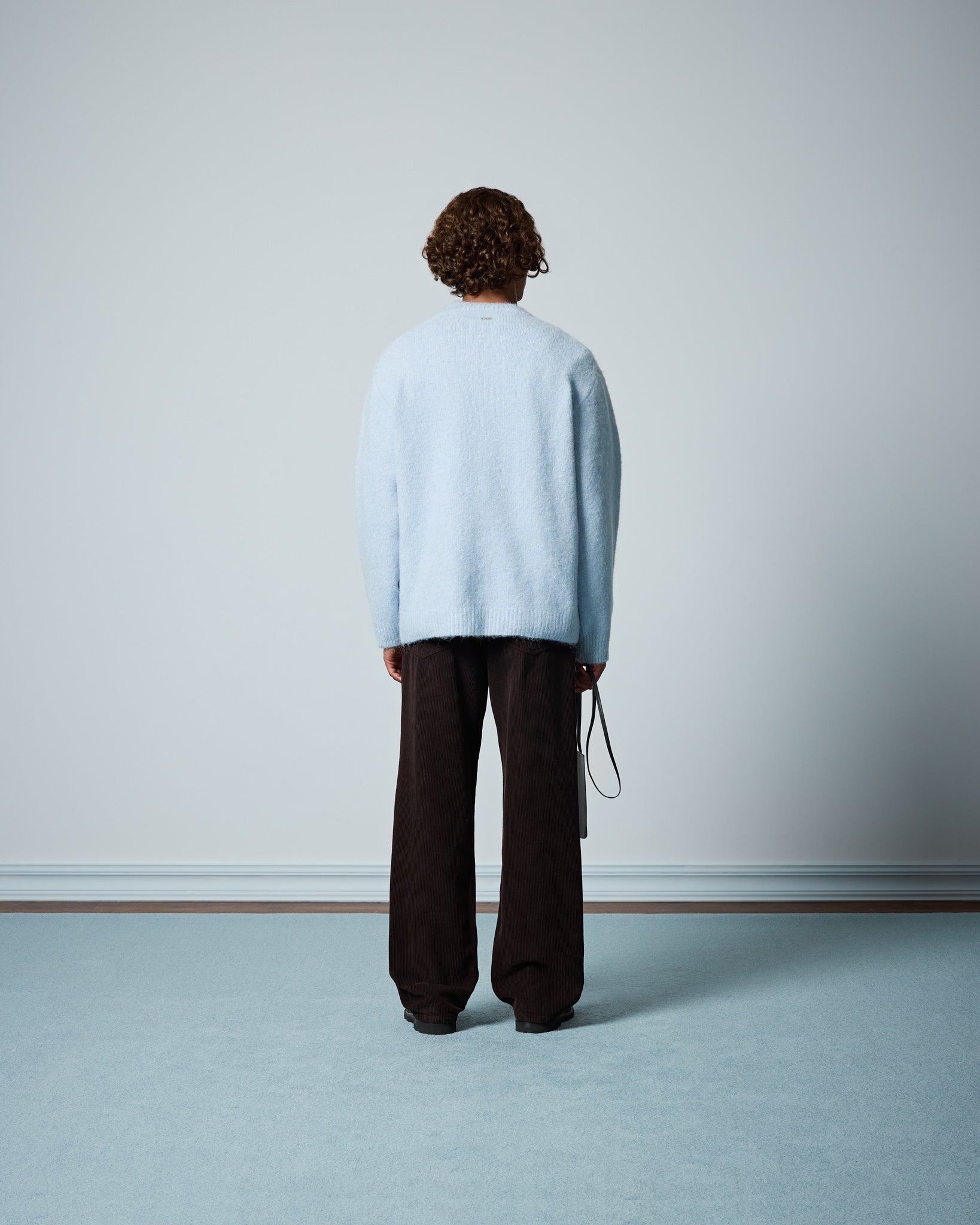 eightyfive-heavy-crew-neck-sweater-babyblue-pullover-oversized image 6