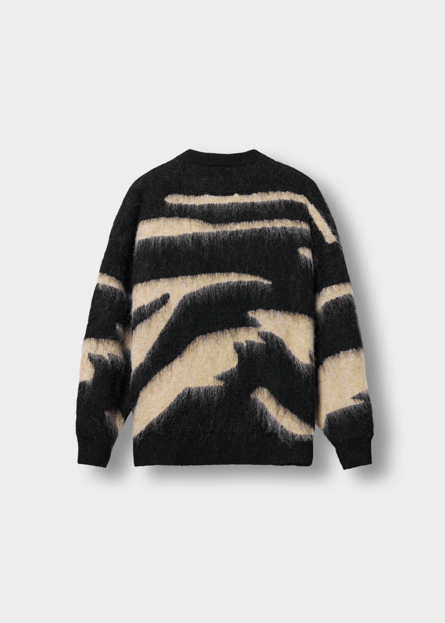 burocs-hairy-monochrome-knit-sweater-black-oversize image 2