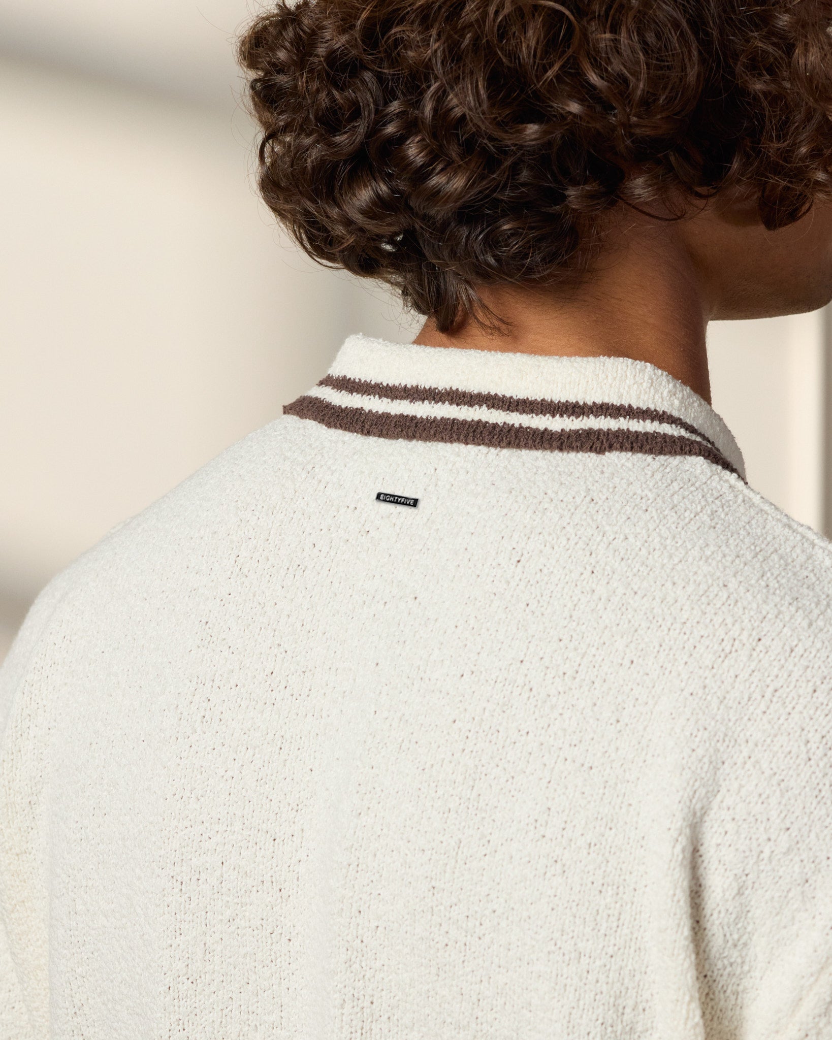 eightyfive-tops-boucle-polo-longsleeve-offwhite-brown image 7