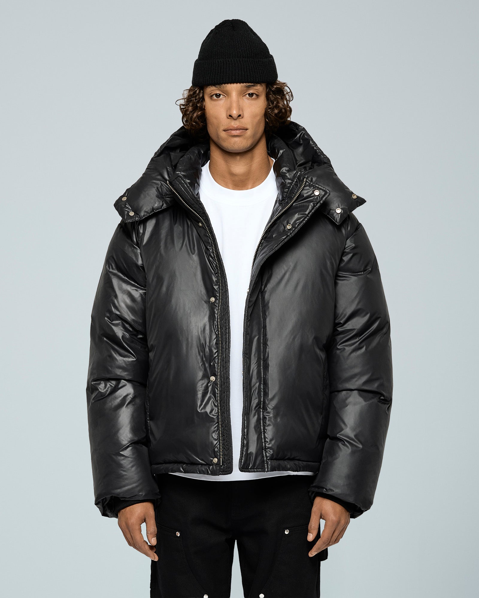eightyfive-glossed-down-puffer-jacket-v3-pufferjacke-schwarz-daunen image 3