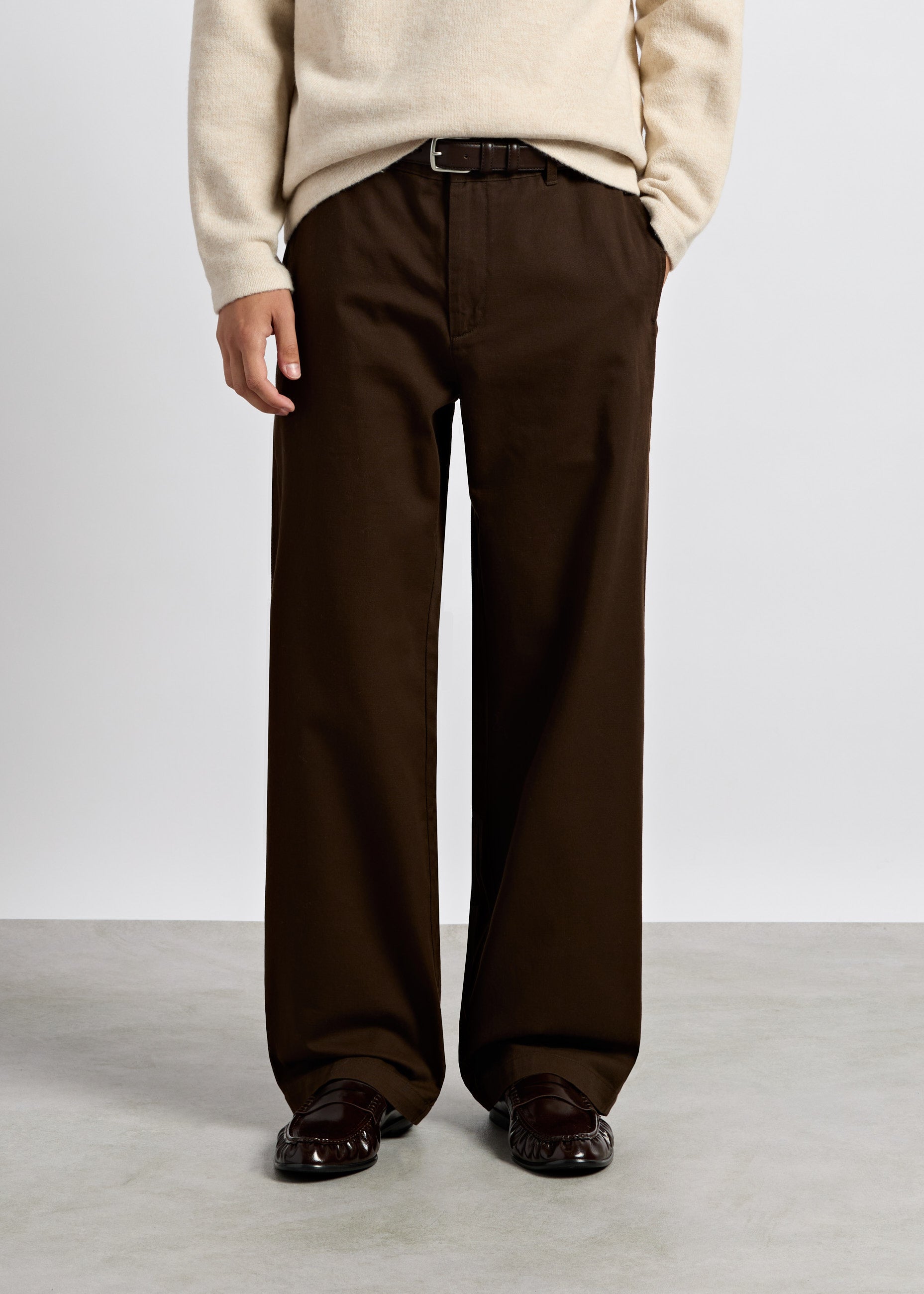 burocs-pants-relaxed-chino-pants-chino-dark-chocolate image 3