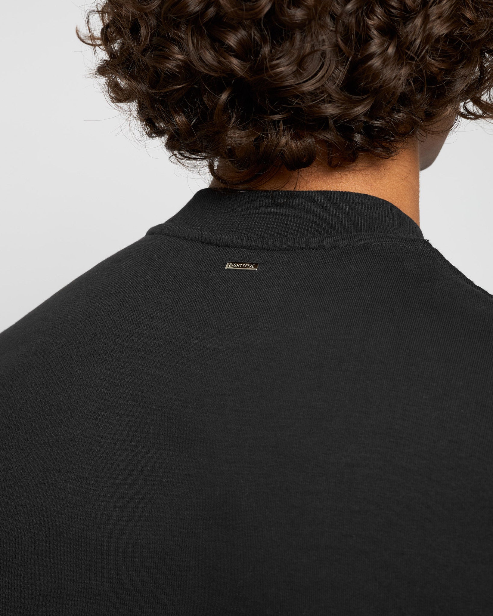 eightyfive-signature-crewneck-sweater-black-m-oversized image 6
