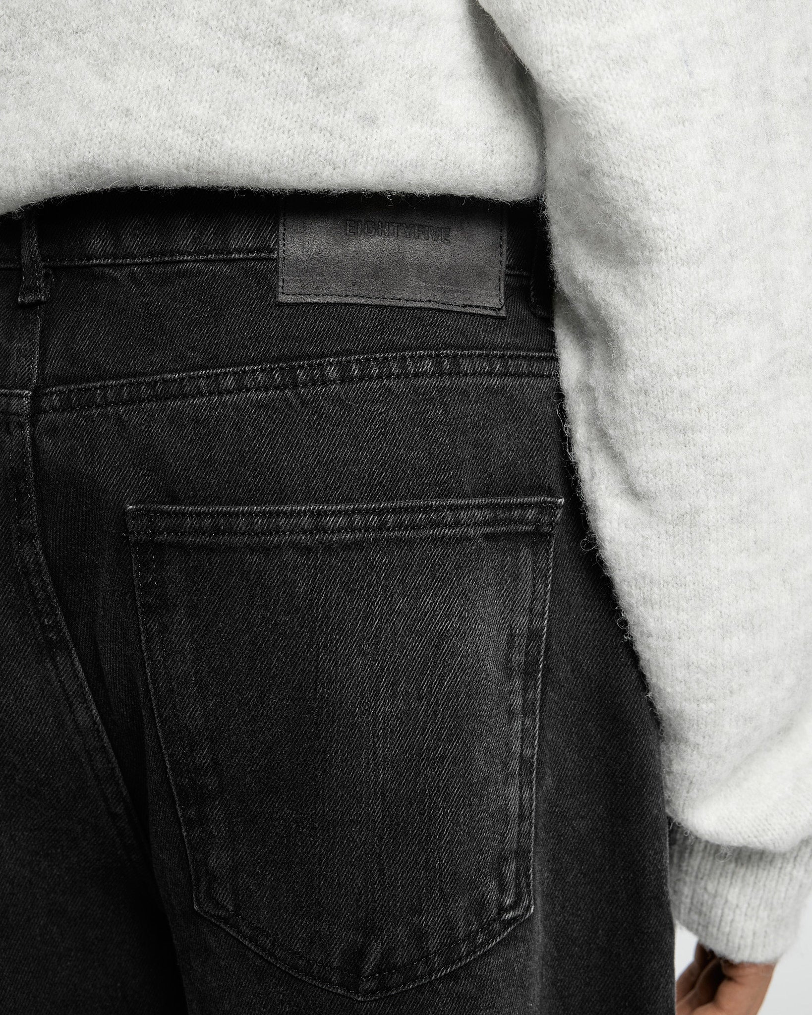 eightyfive-baggy-denim-jeans-light-grey-baggy-fit image 7