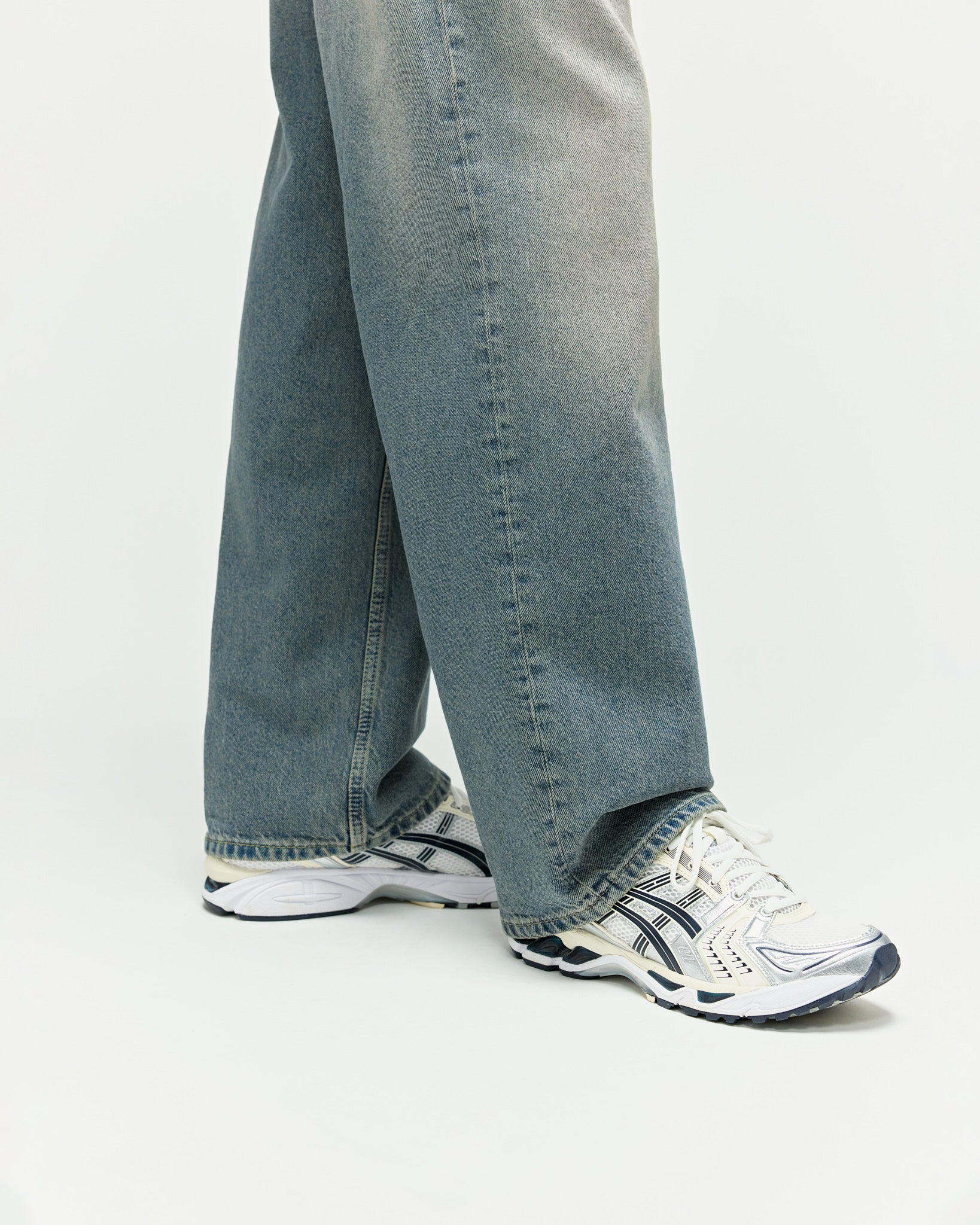 eightyfive-relaxed-denim-jeans-azure-blue-baumwolle image 6