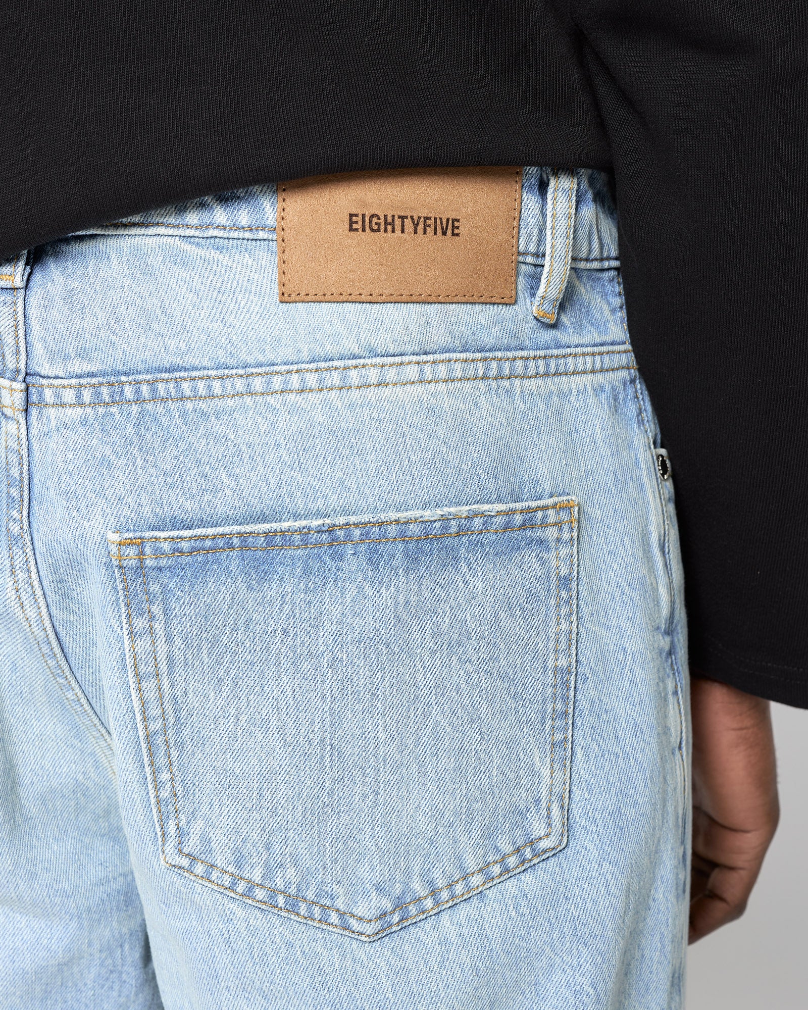 eightyfive-bottoms-straight-denim-85s-330-27-light-wash-baumwolle image 7