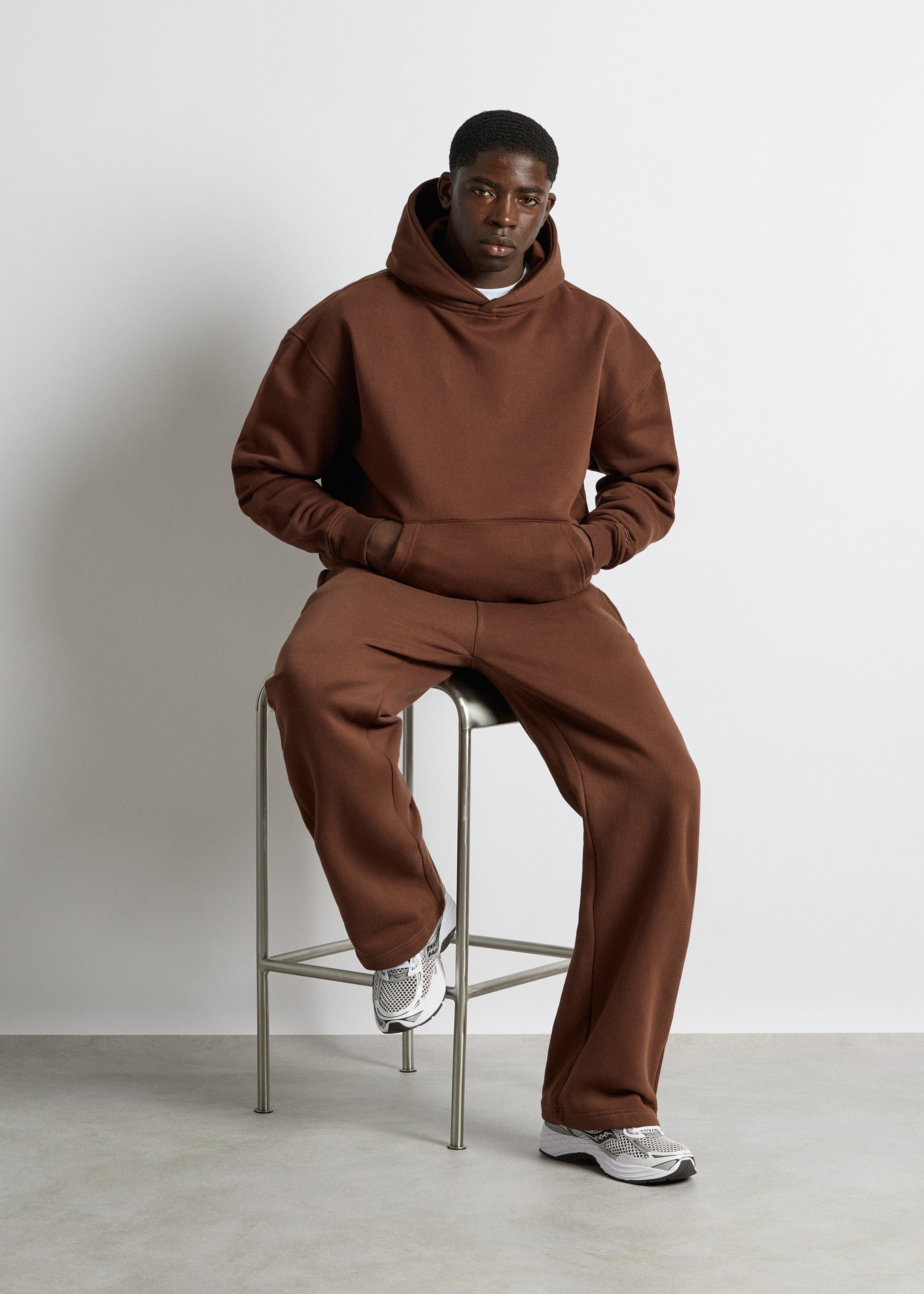burocs-wide-leg-sweatpants-chocolate-brown-baumwolle image 4