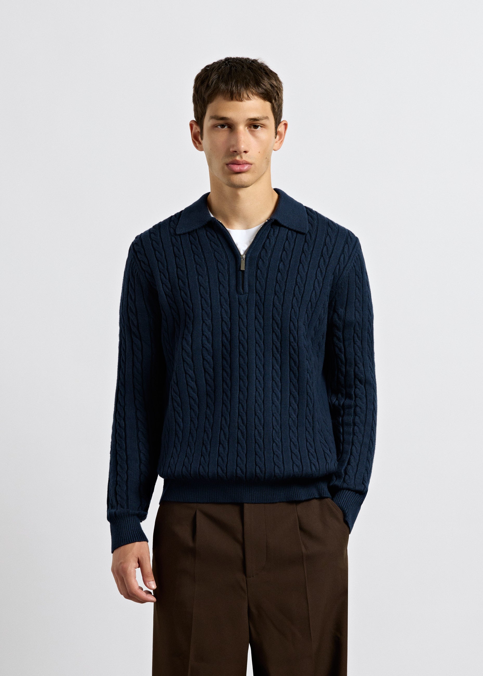 burocs-cable-knit-polo-sweater-herren-navy-zopfstrick image 3