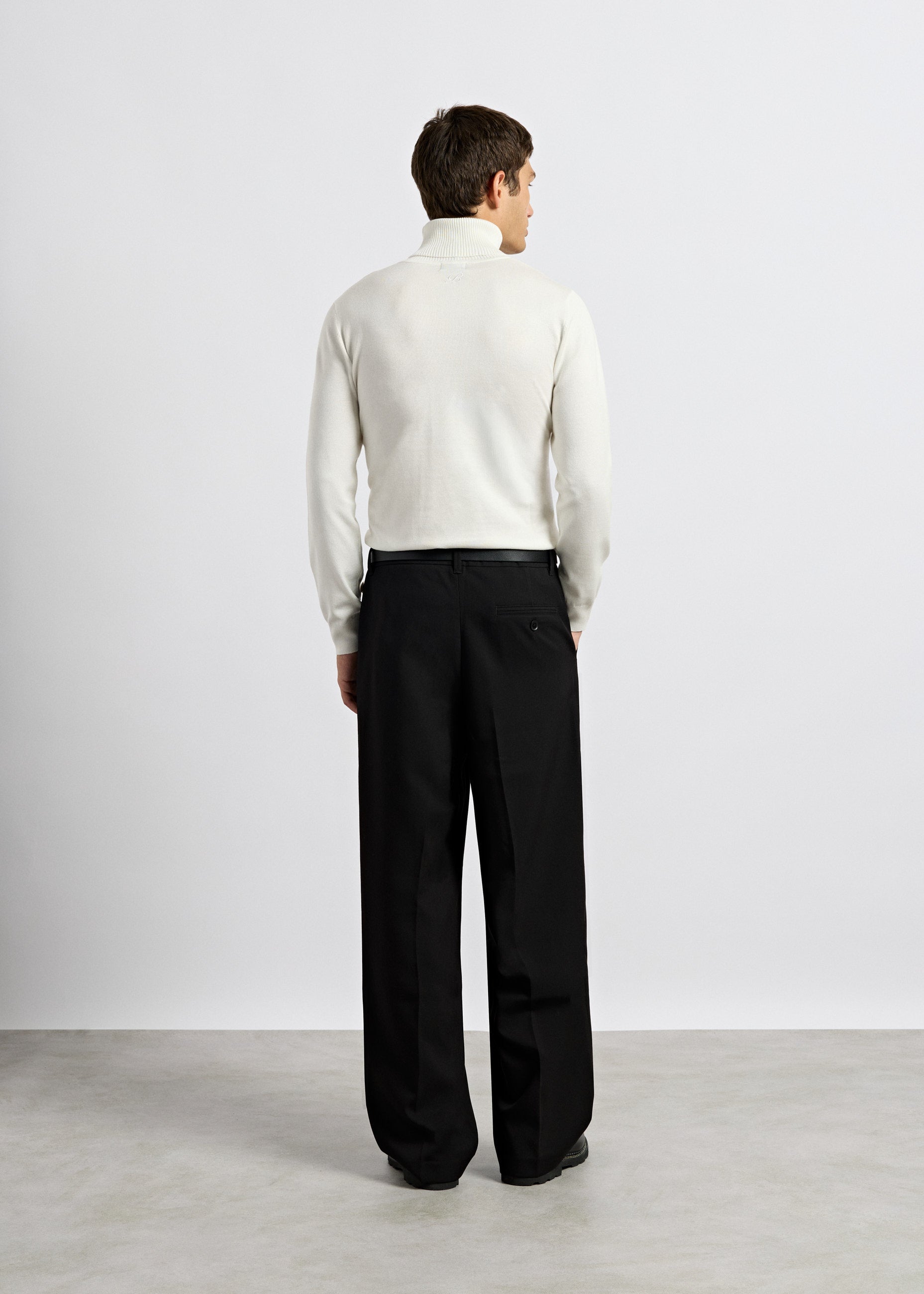 burocs-fine-knit-turtleneck-pullover-off-white-m image 5