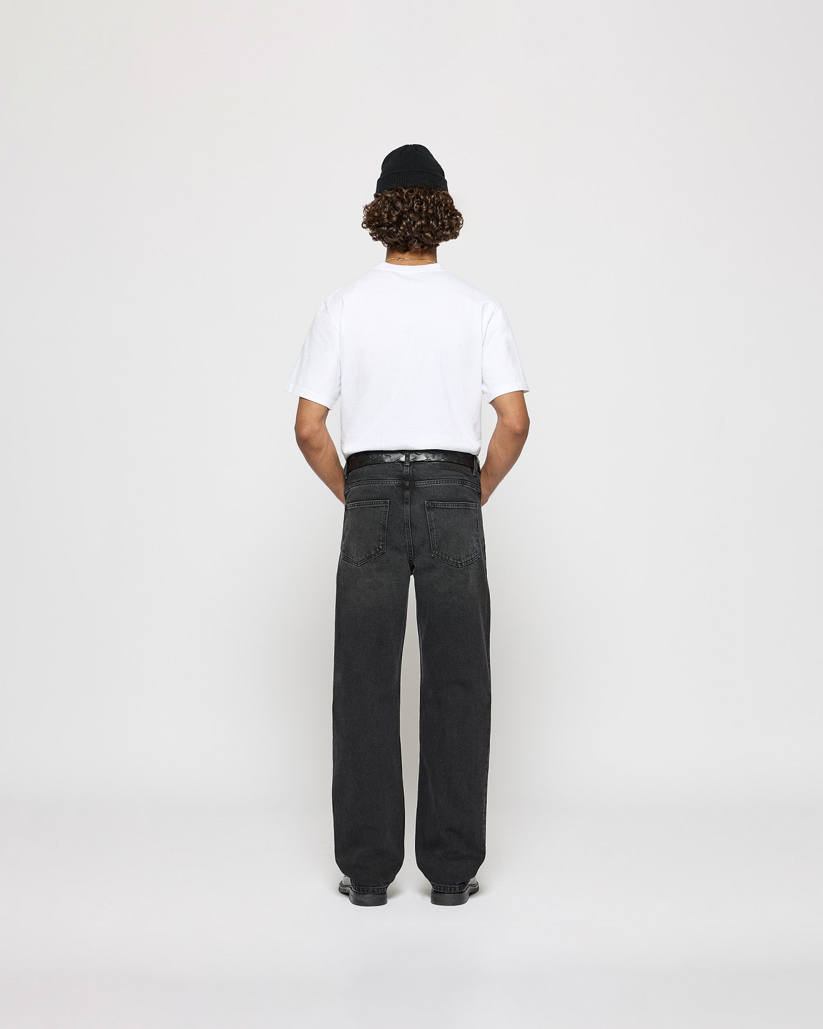 eightyfive-straight-denim-jeans-black-washed-straight-fit image 5