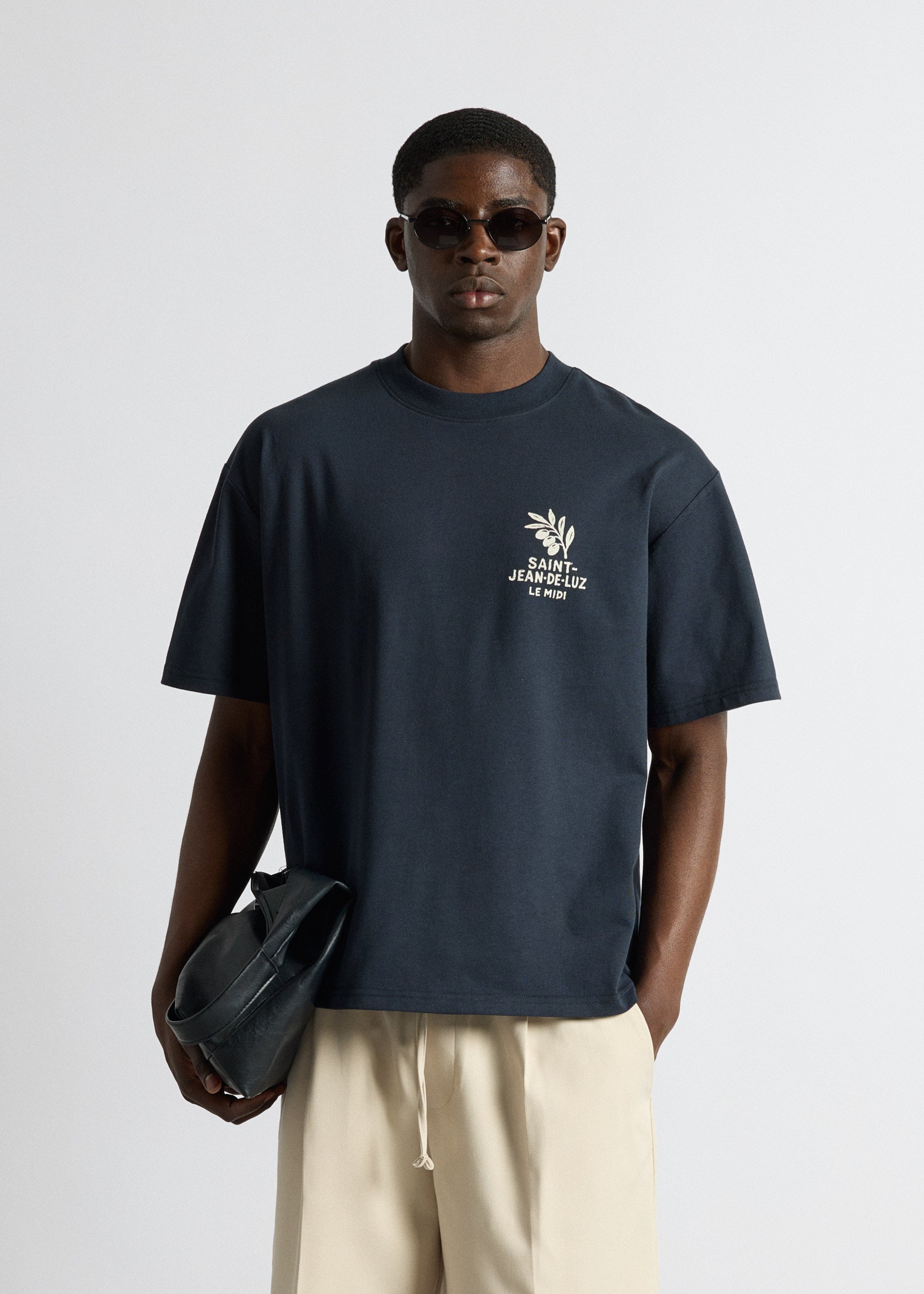 burocs-oversize-t-shirt-navy-mit-r-ckenprint image 4