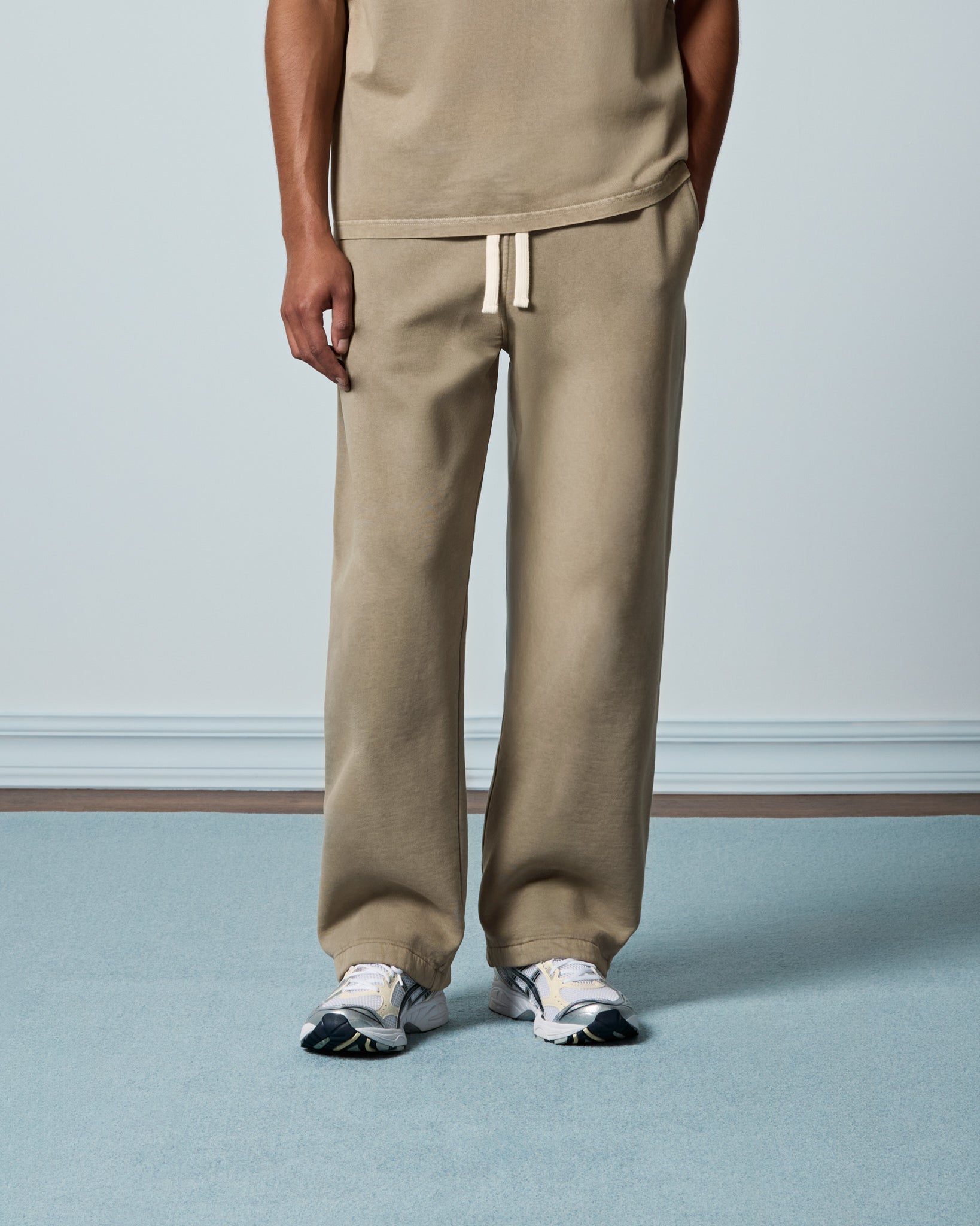 eightyfive-signature-wide-sweatpants-washed-taupe-360gsm image 3